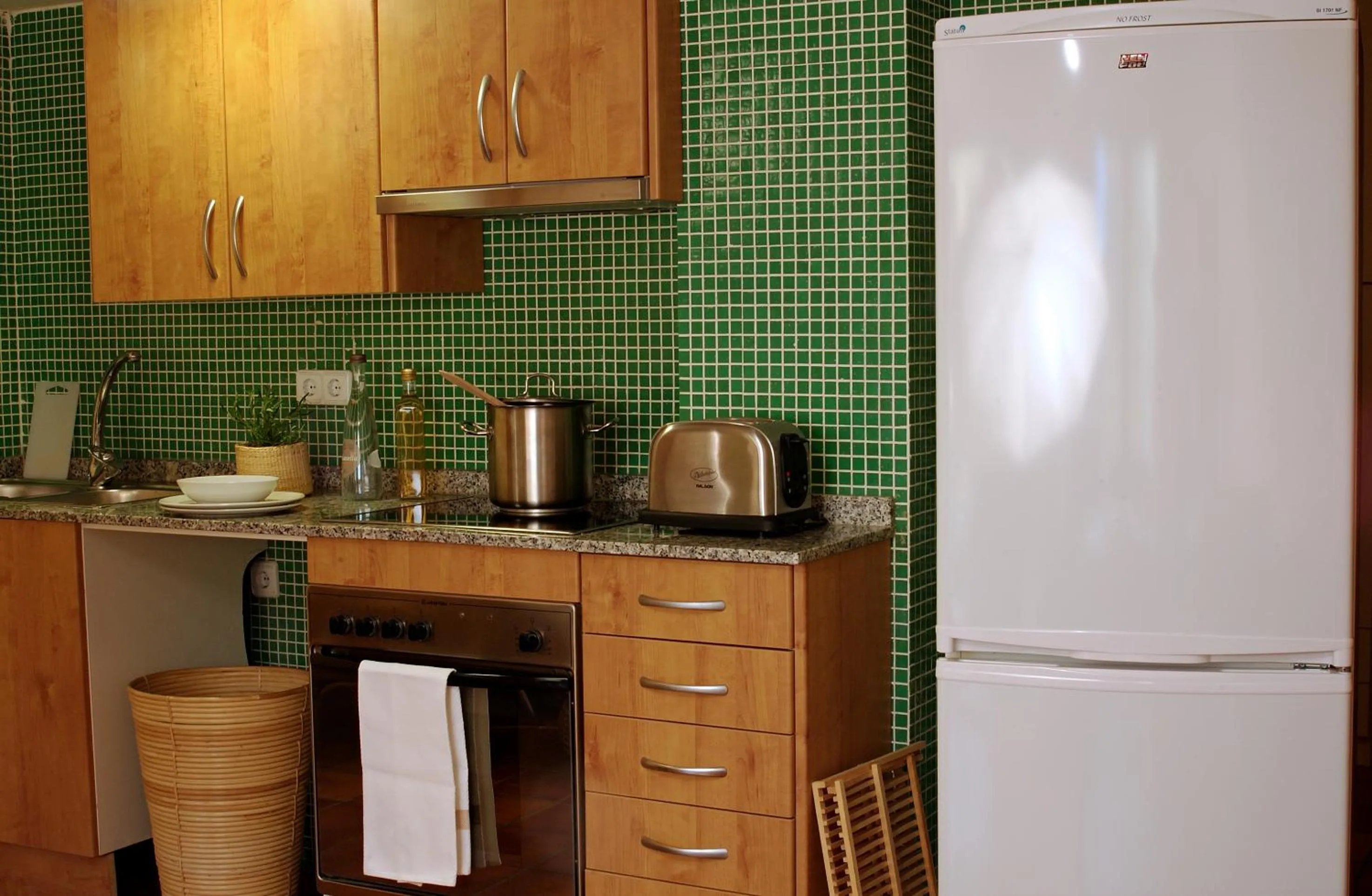 Kitchen or kitchenette in AinB Las Ramblas-Guardia Apartments