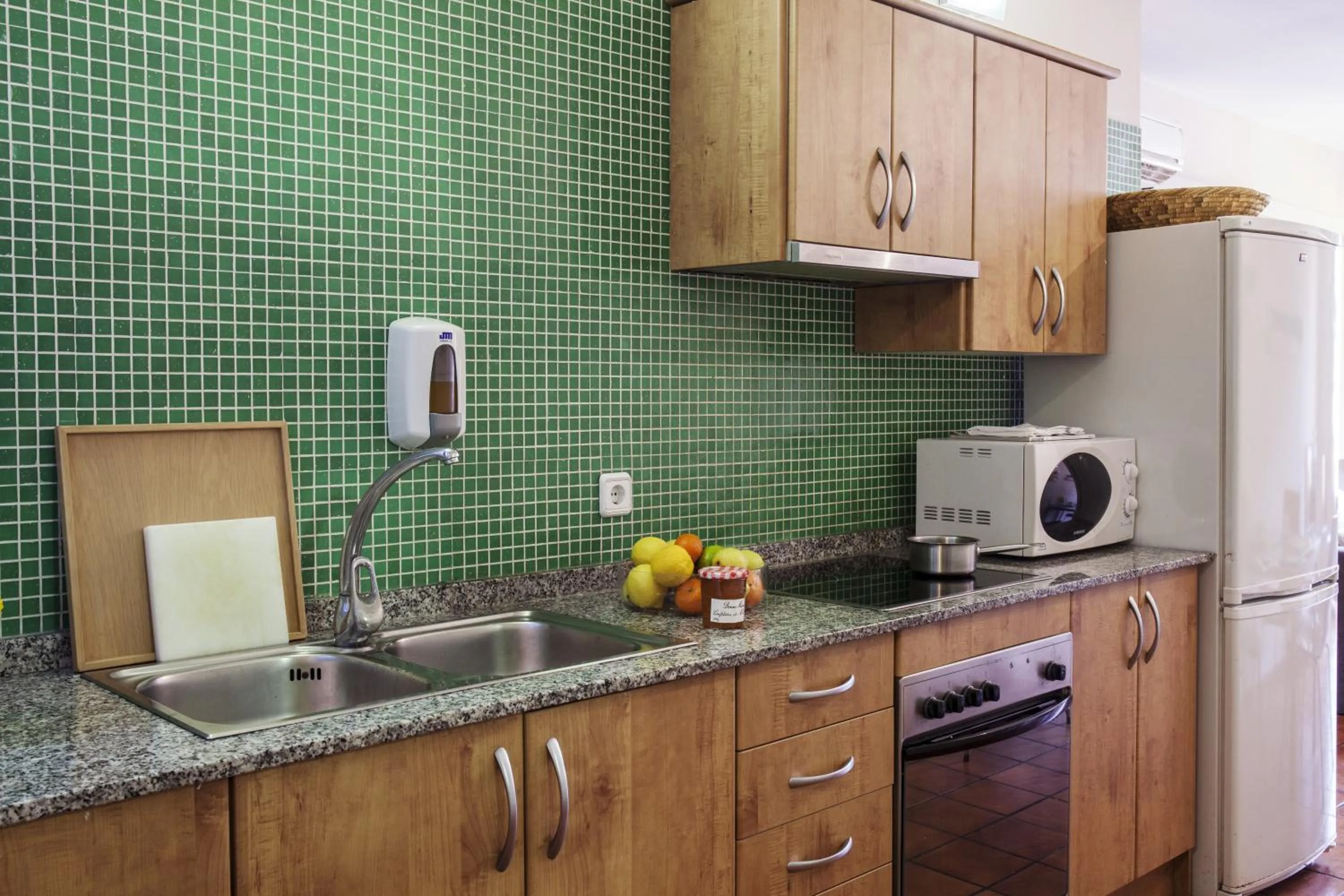 Kitchen or kitchenette in AinB Las Ramblas-Guardia Apartments