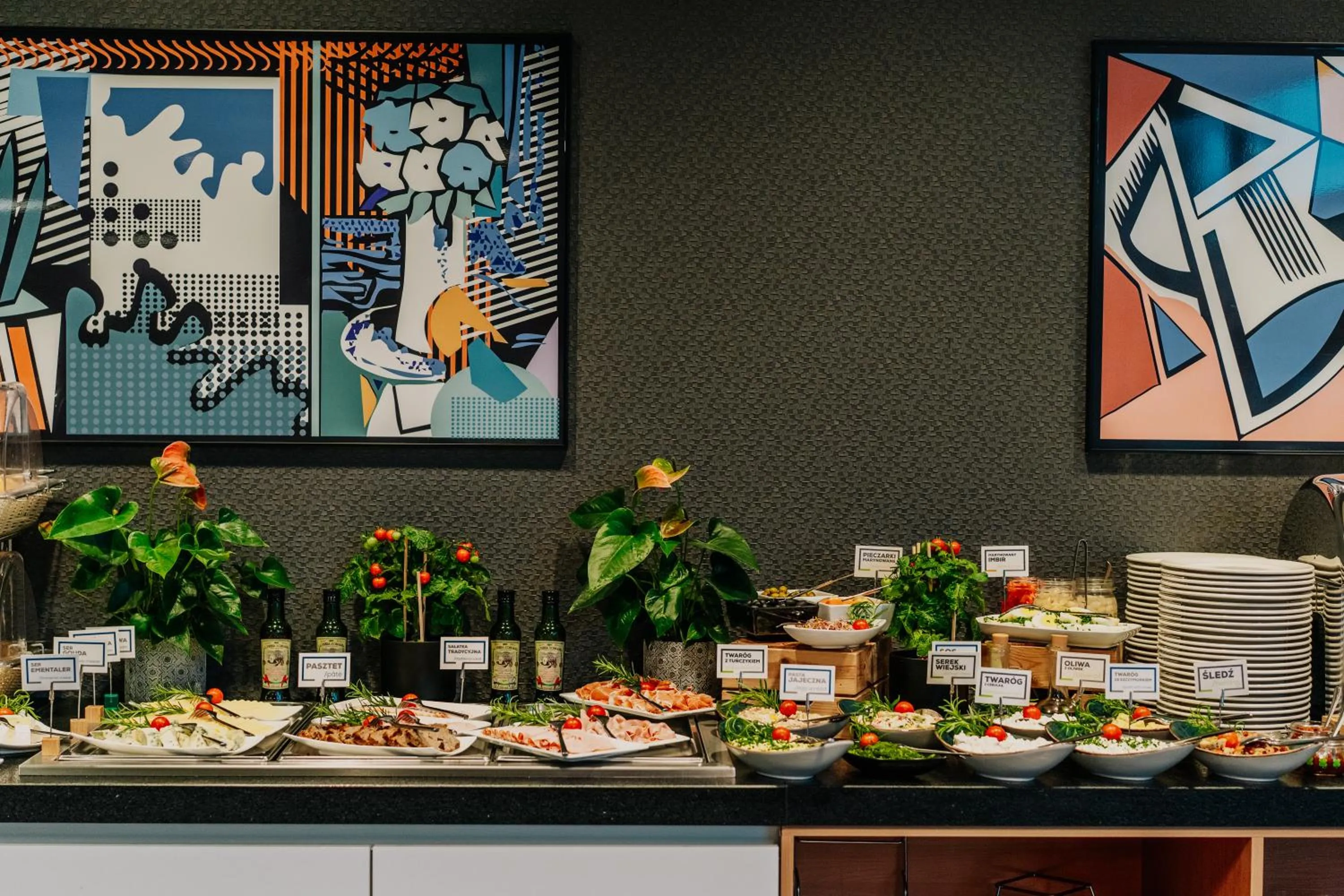 Restaurant/places to eat in Q Hotel Kraków