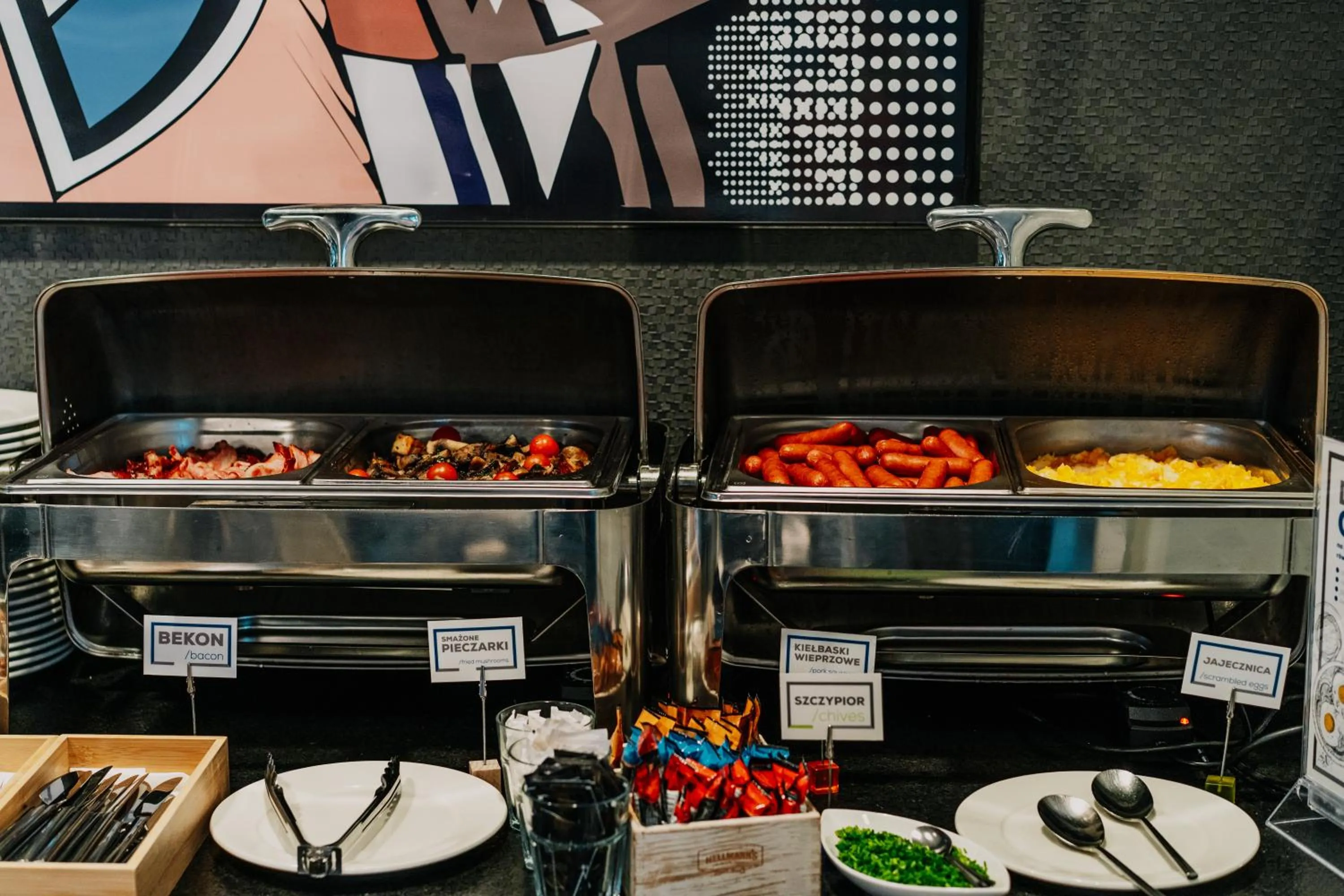 Restaurant/places to eat in Q Hotel Kraków