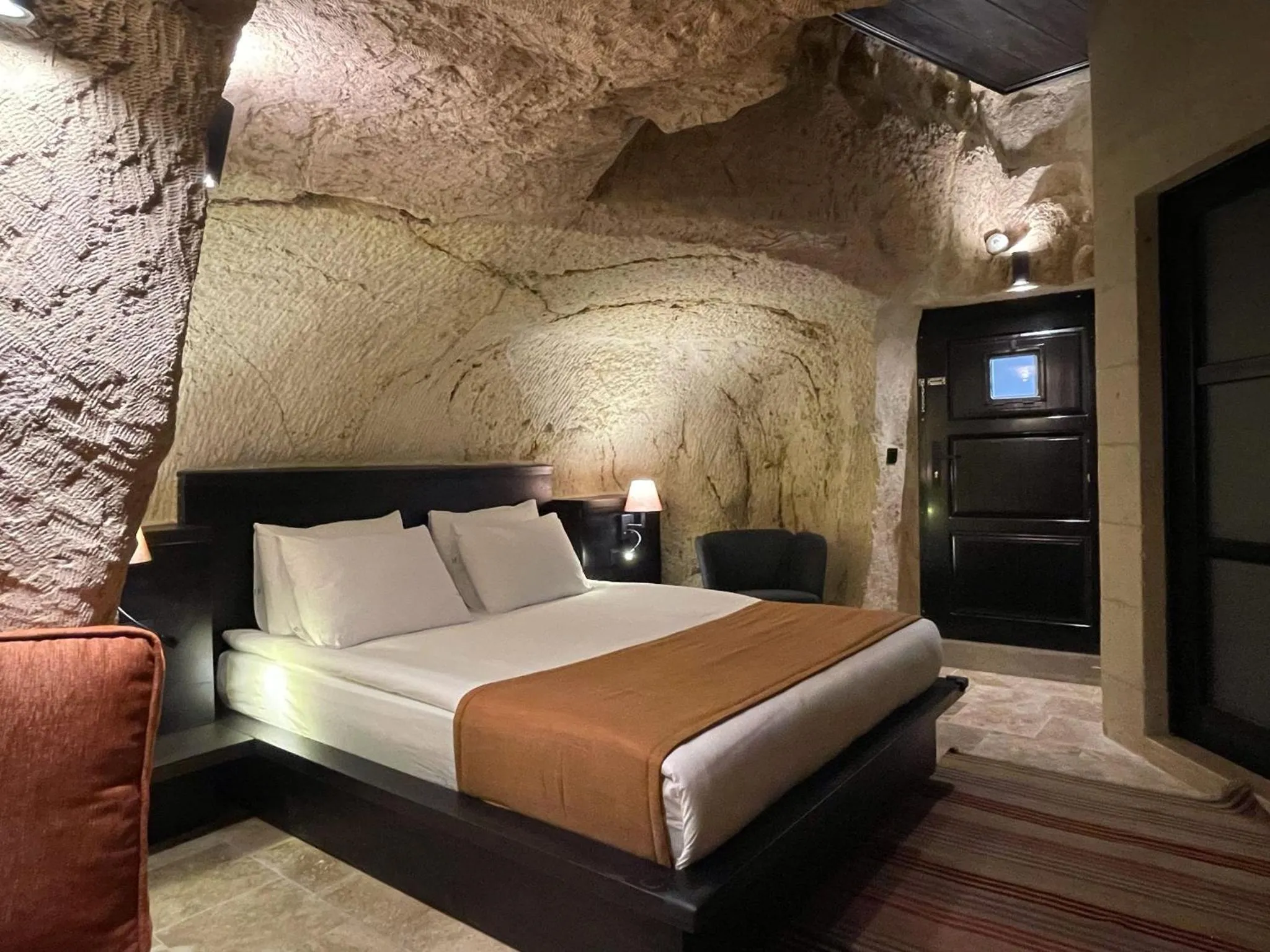 Photo of the whole room, Bed in Casa Cappadocia