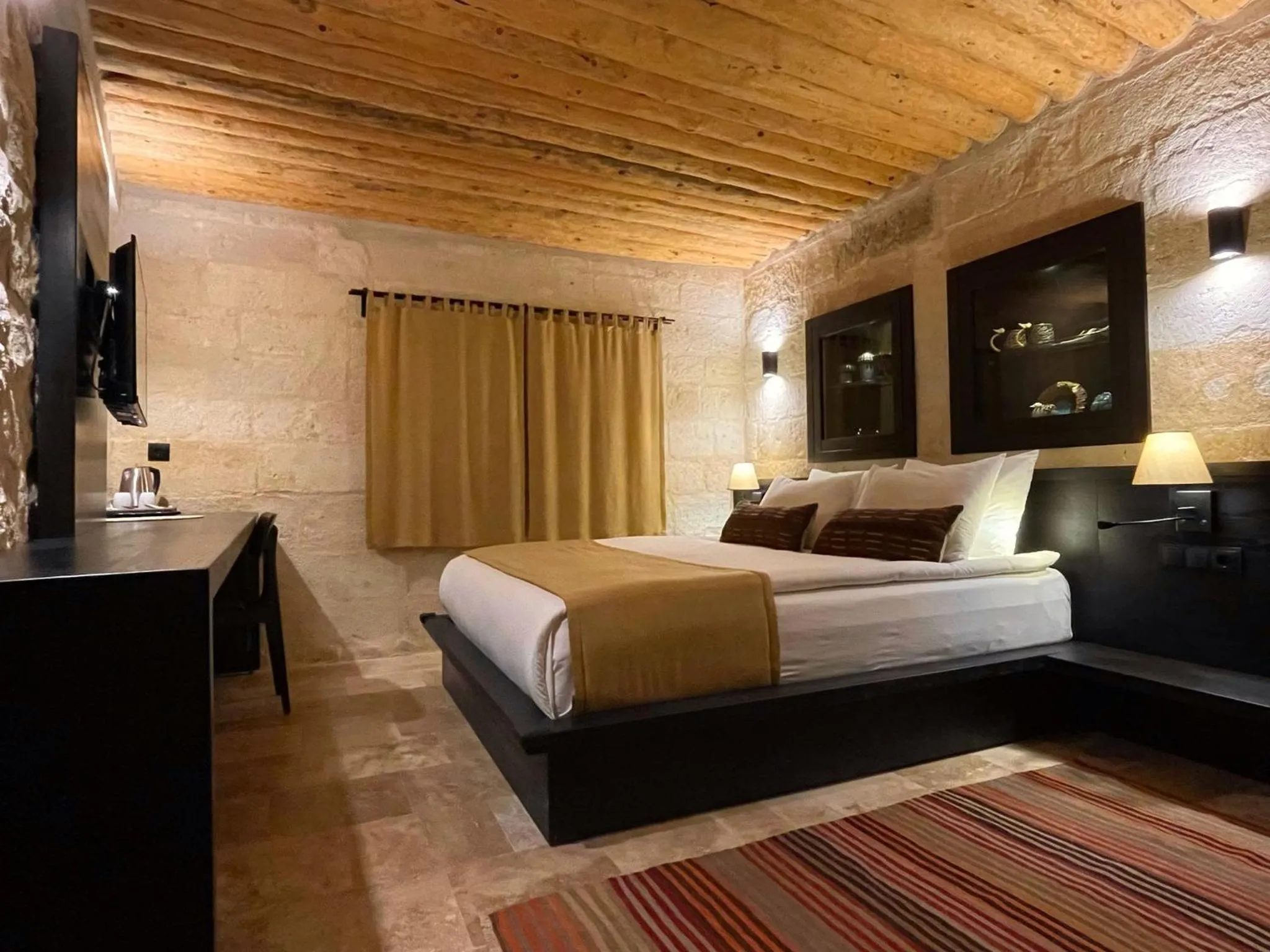Photo of the whole room, Bed in Casa Cappadocia