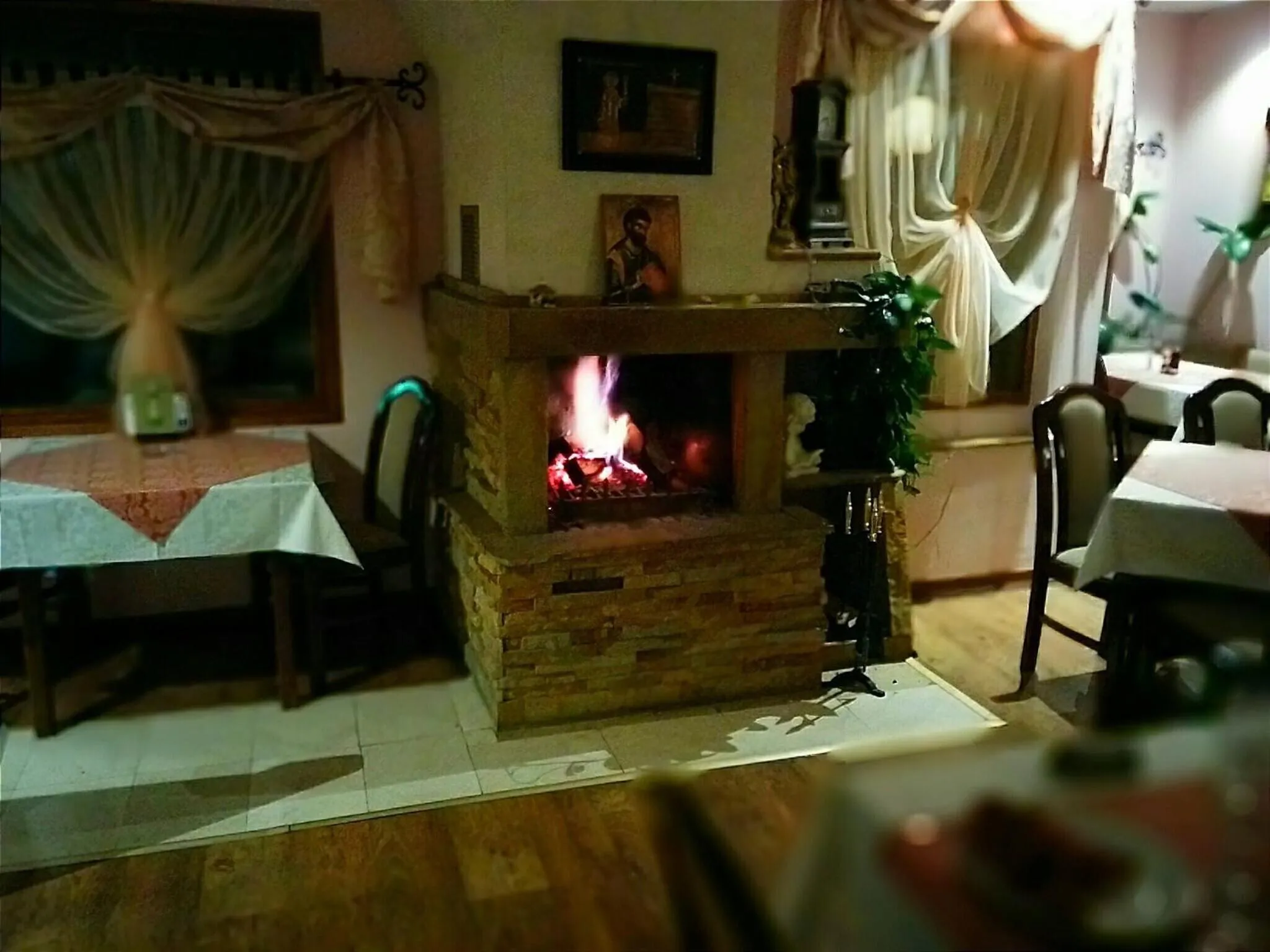 Decorative detail in Garni hotel Vir