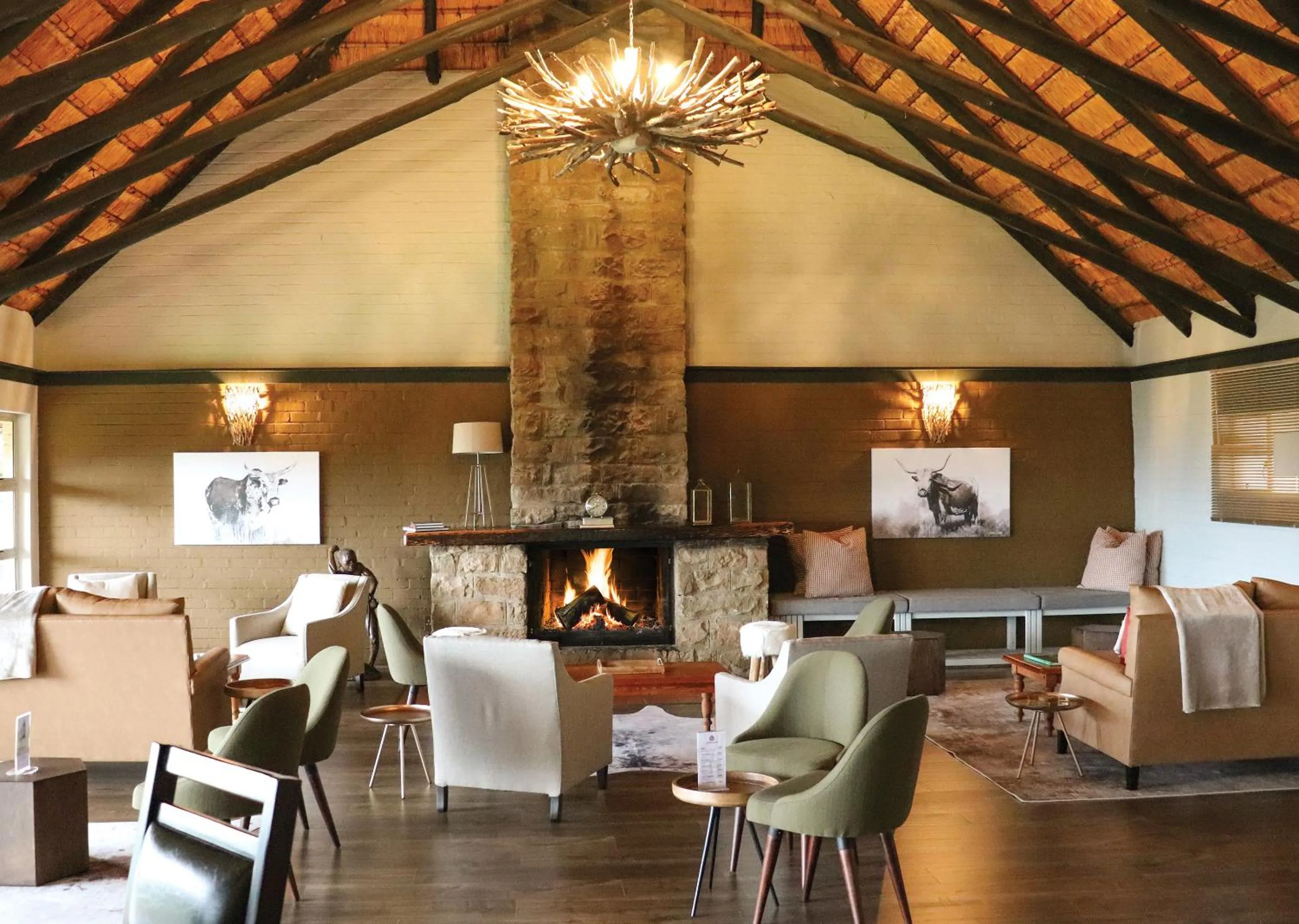 Lounge or bar in Little Switzerland Resort by Dream Resorts