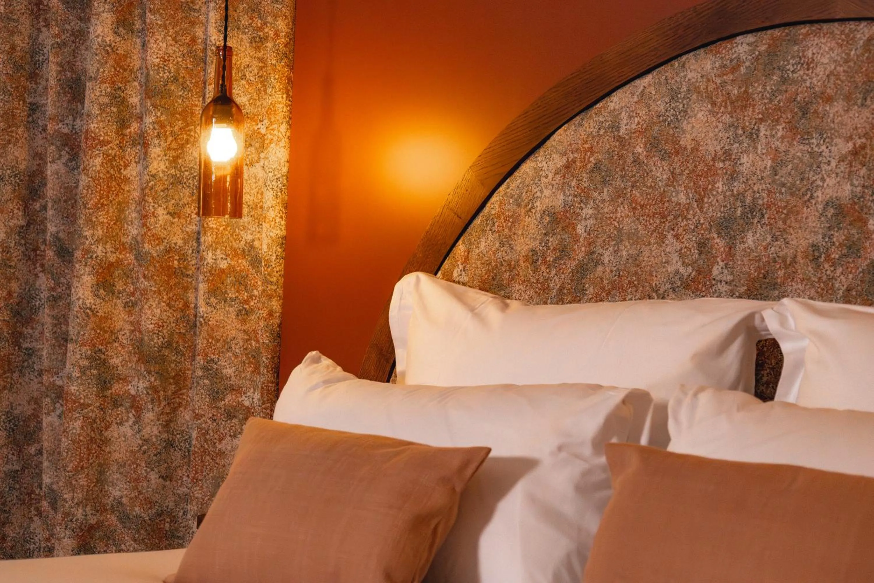 Bed in FÓLKLORE Boutique Hôtel