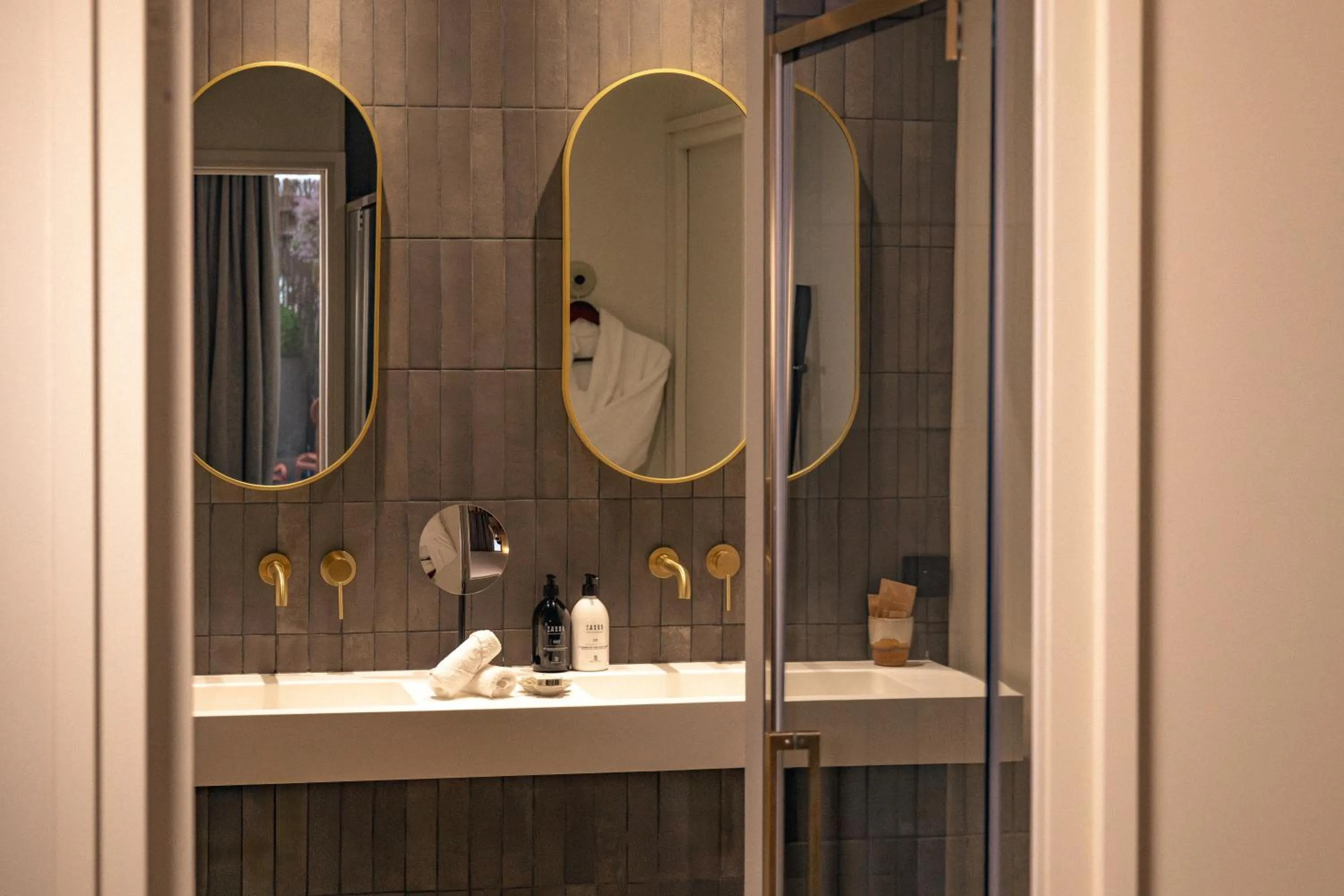 Bathroom in FÓLKLORE Boutique Hôtel