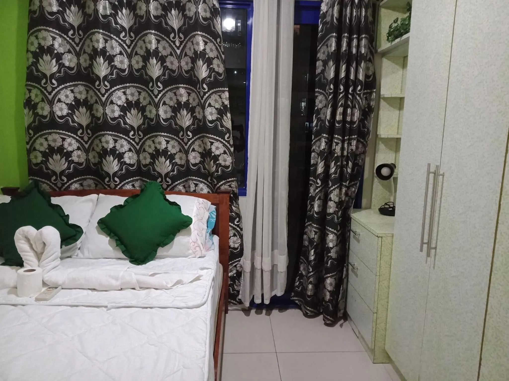 Bed in Jericho's Place