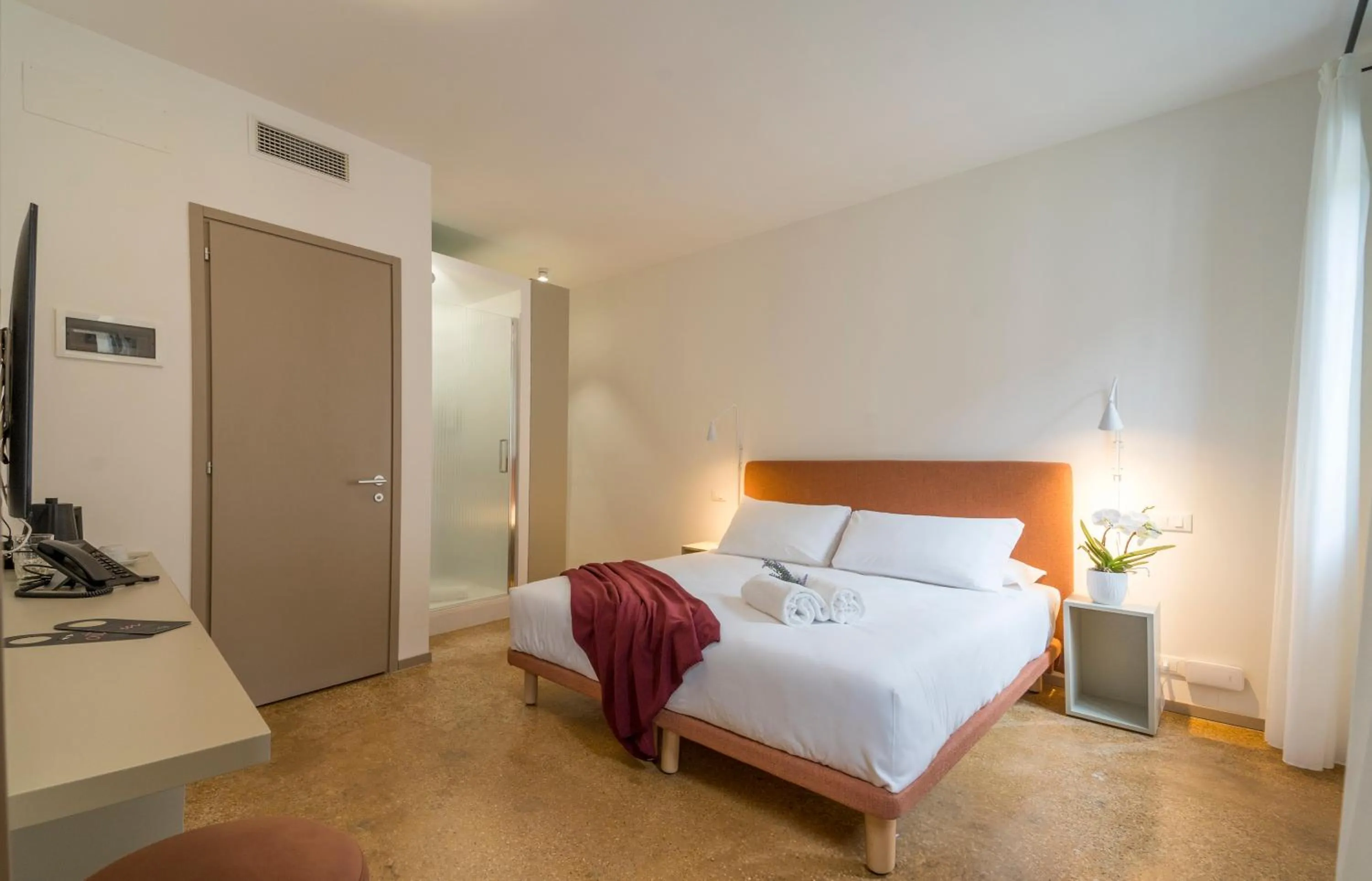 Shower, Bed in Ca' La Stampa