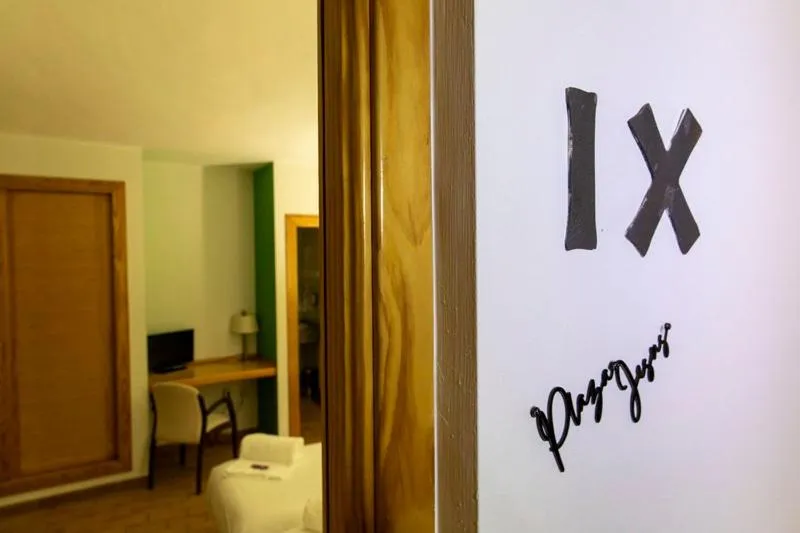 Property logo or sign in Castillo Fortaleza de Ateca