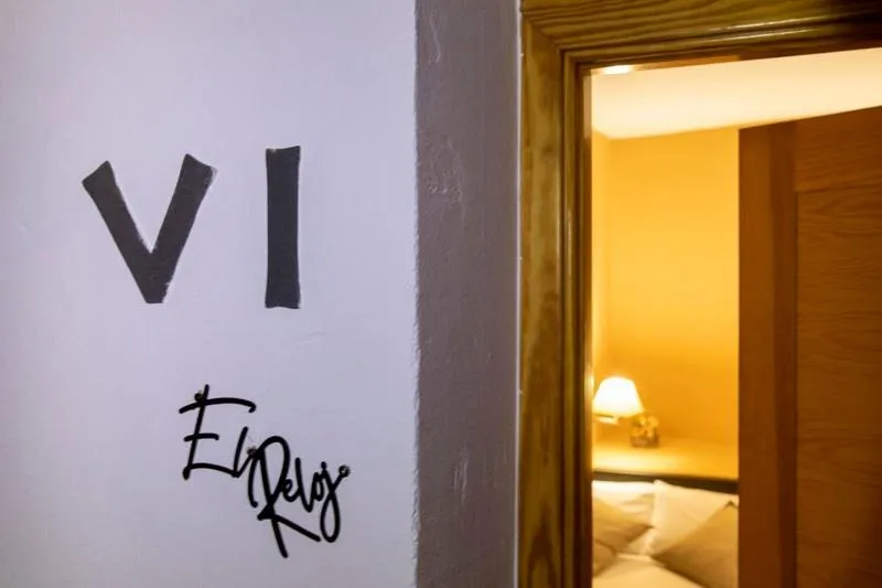 Logo/Certificate/Sign, Bed in Castillo Fortaleza de Ateca