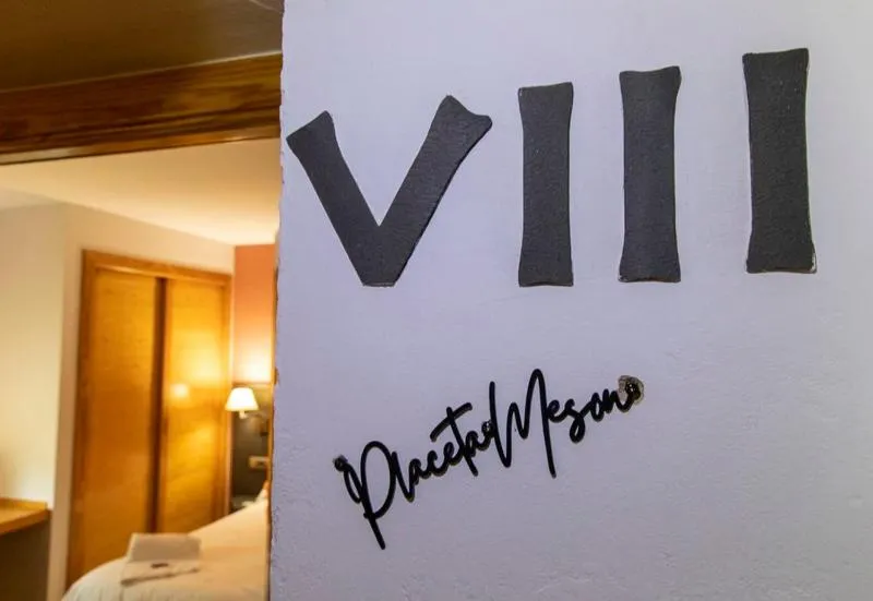 Property logo or sign, Bed in Castillo Fortaleza de Ateca