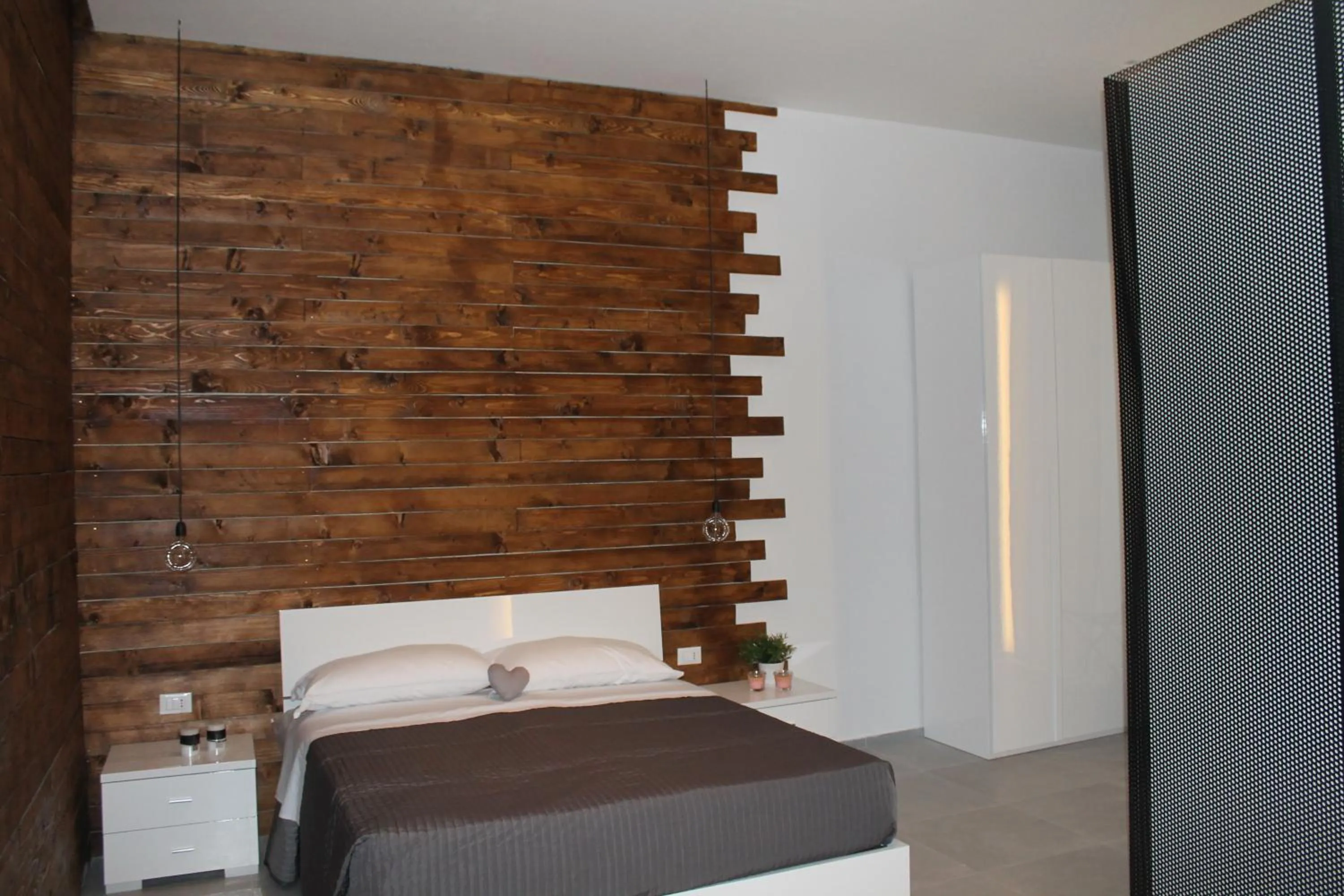 Decorative detail, Bed in B&B Girovagando