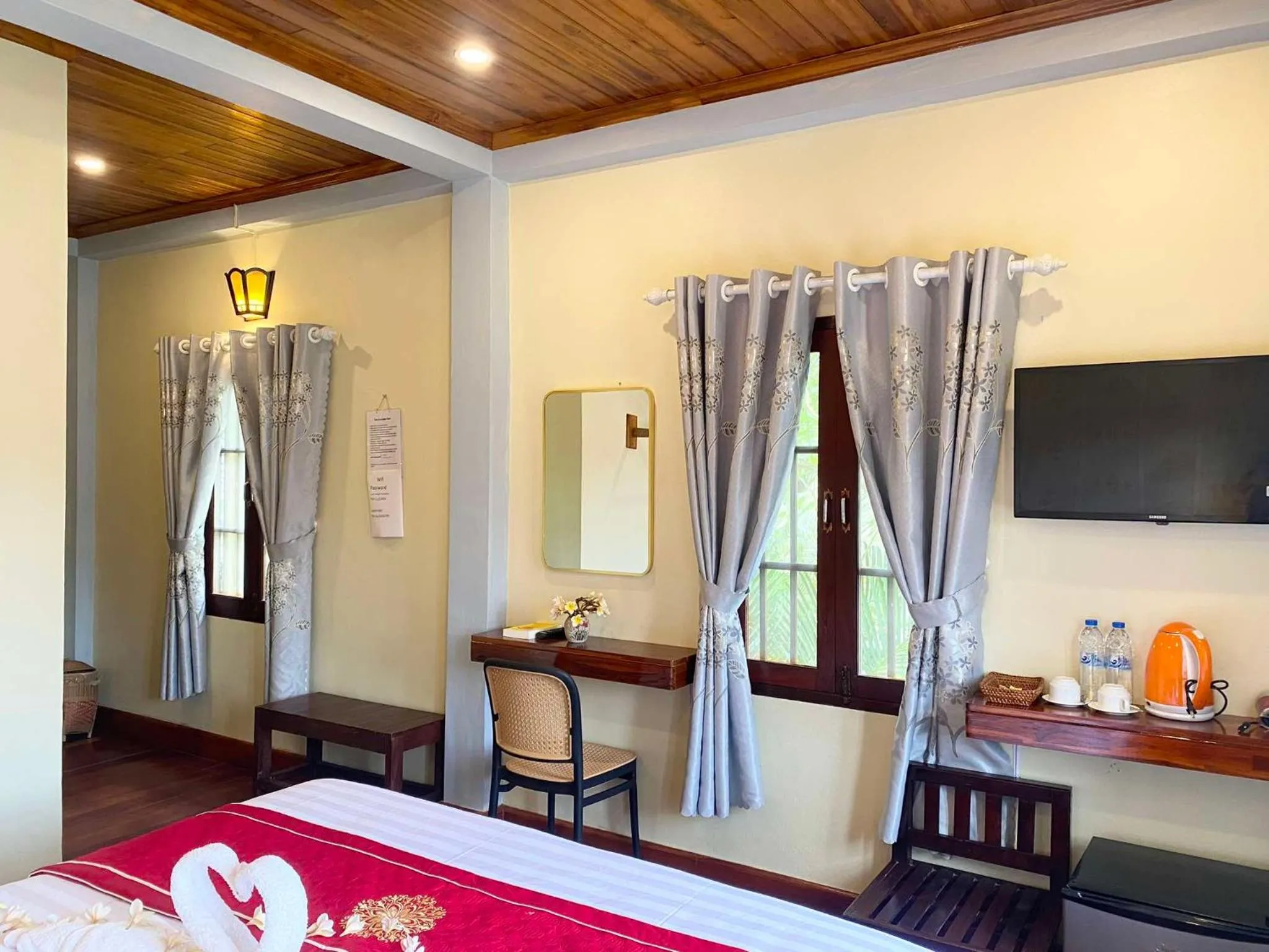 Bedroom in Golden Sun Hotel