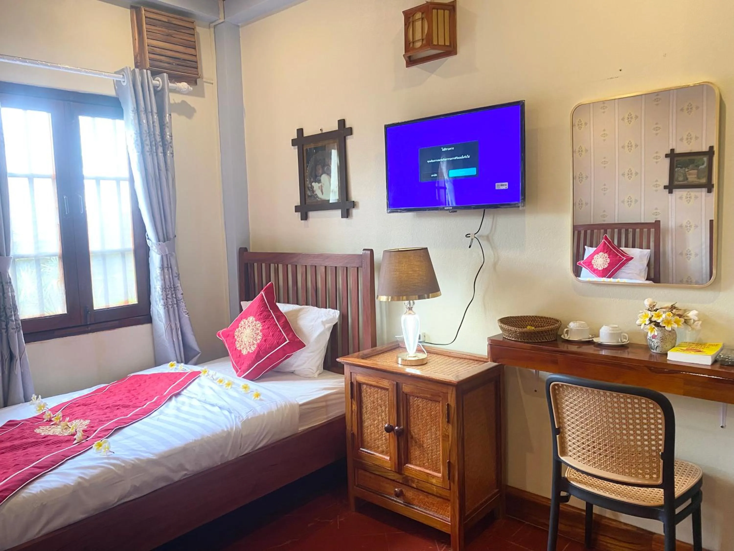 TV and multimedia, Bed in Golden Sun Hotel