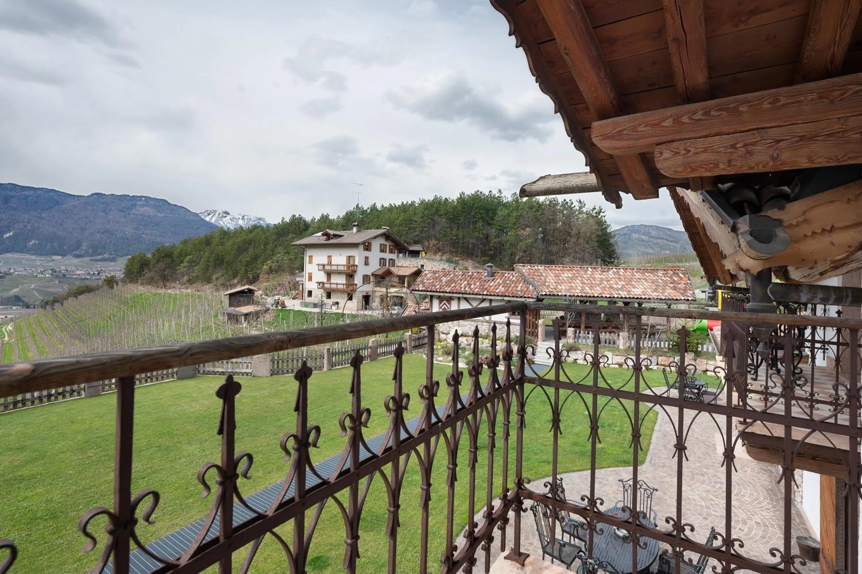 Property building in Agriturismo Alpenvidehof