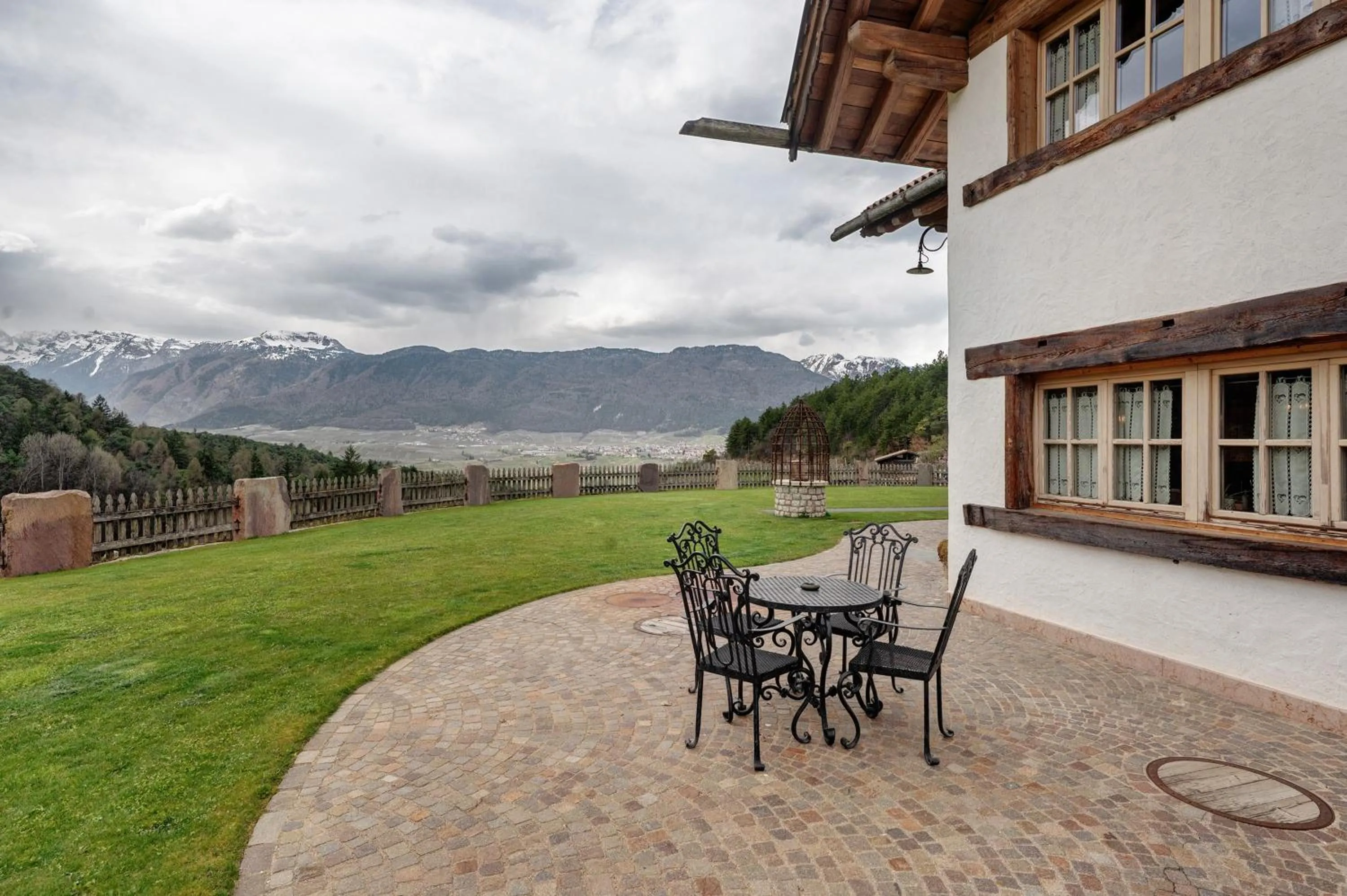 Property building in Agriturismo Alpenvidehof