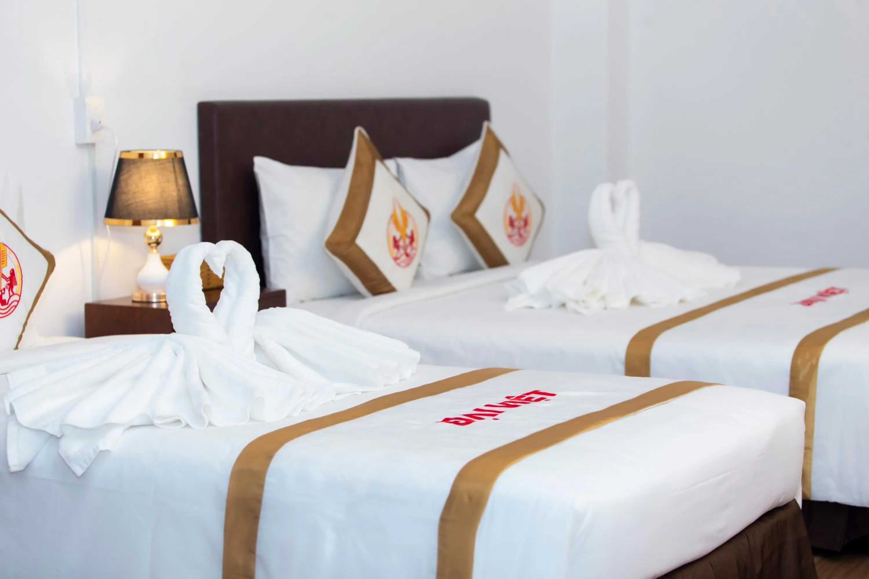 towels, Bed in THE RICE HOTEL Nong Thon Dai Viet 131 Bui Vien