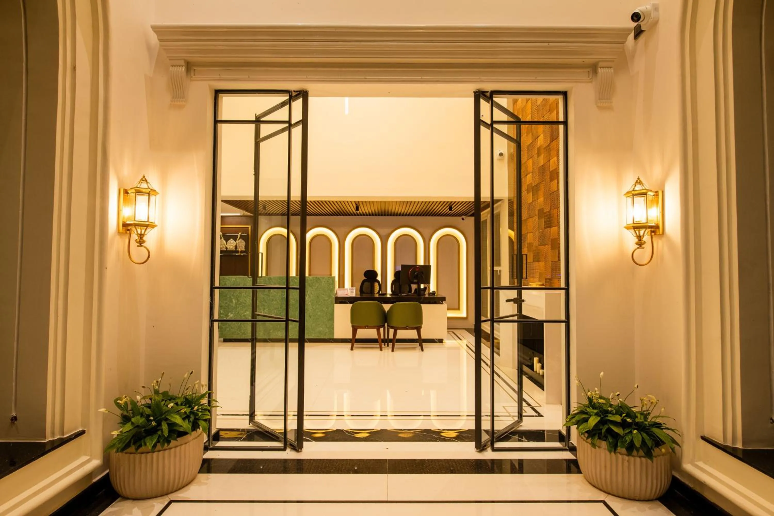 Facade/entrance in Hotel Mysore Radiance