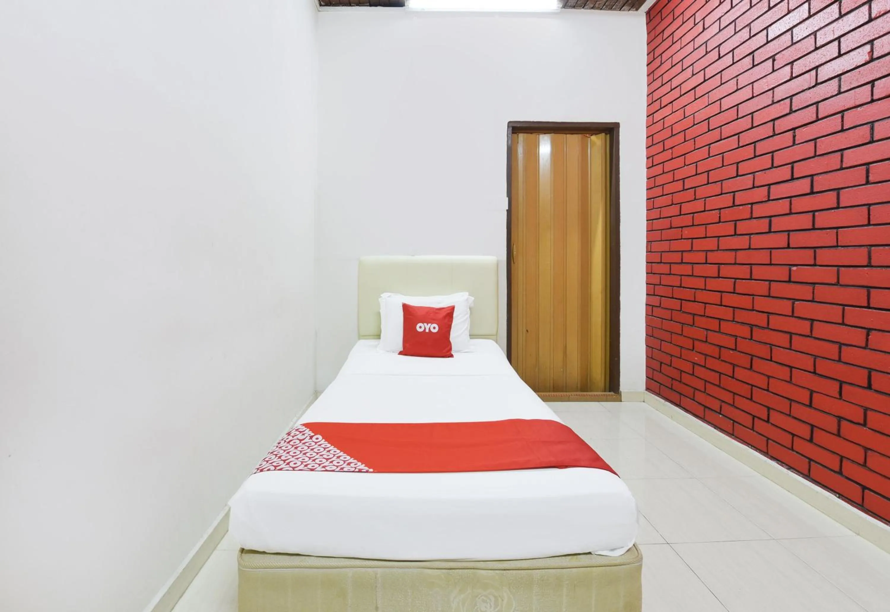 Standard Single Room - single occupancy in OYO 91052 Hotel Kenangan