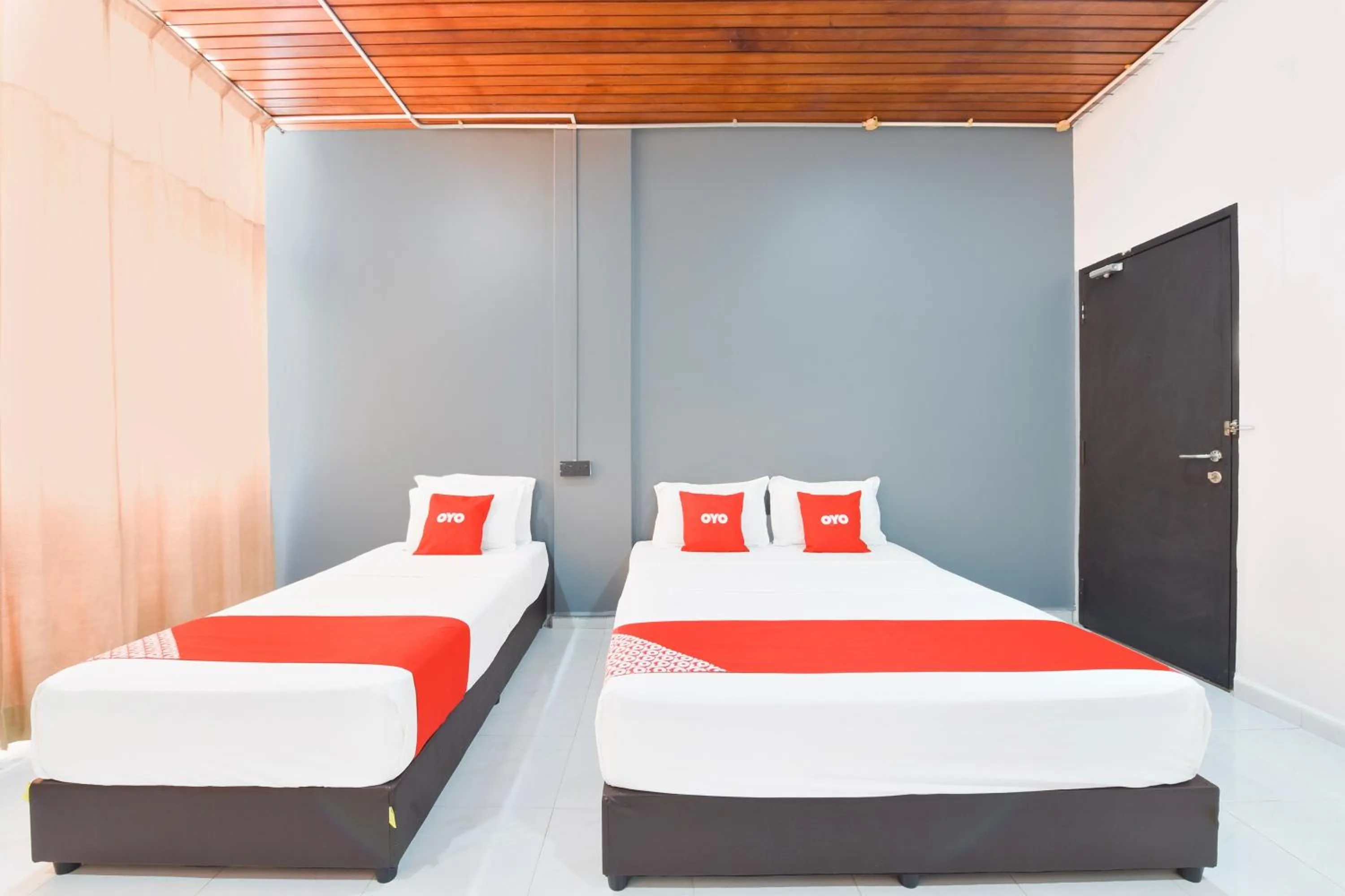 Bedroom in OYO 91052 Hotel Kenangan