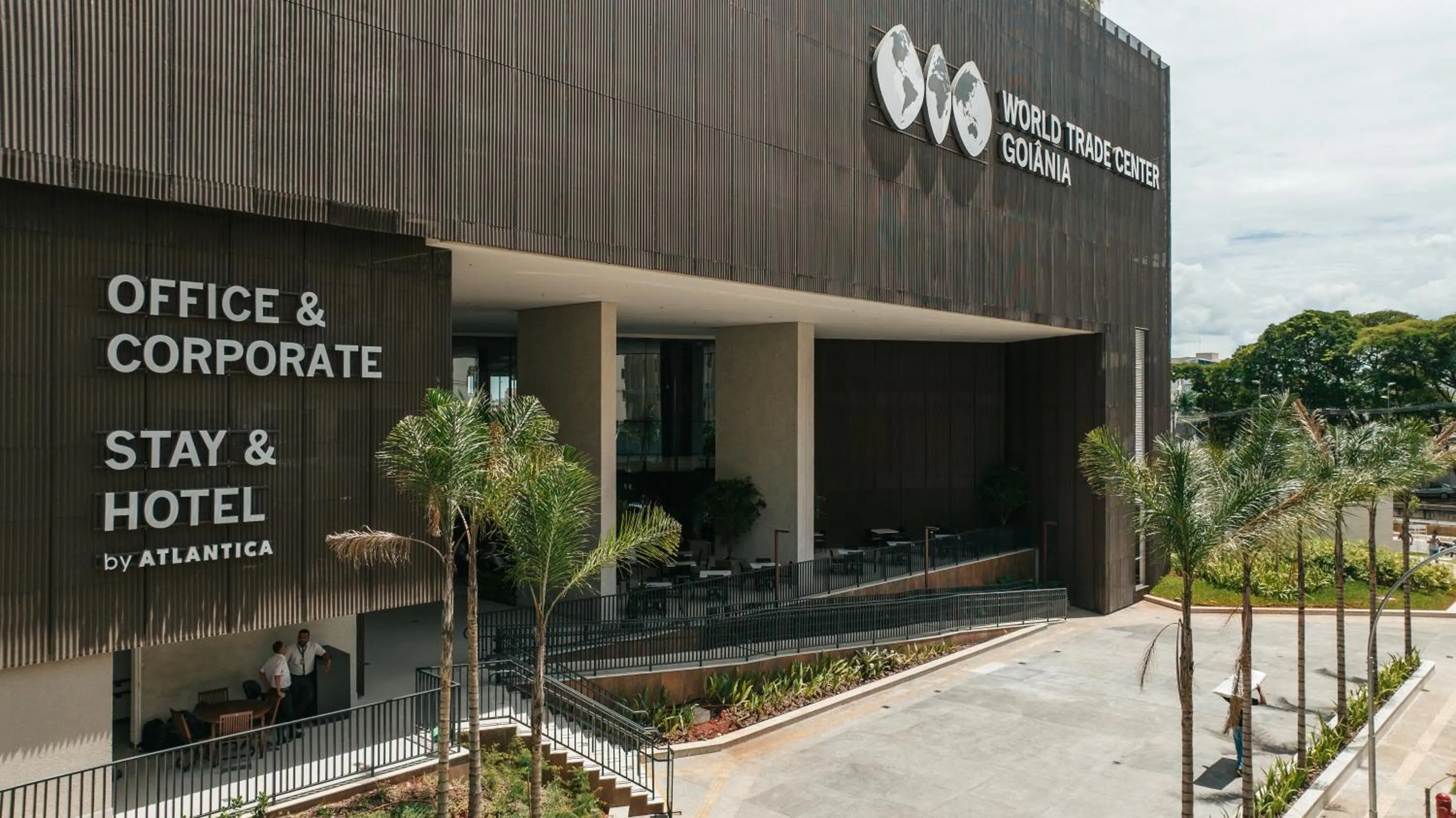 Property building in WTC Goiânia Stay & Hotel by Atlantica