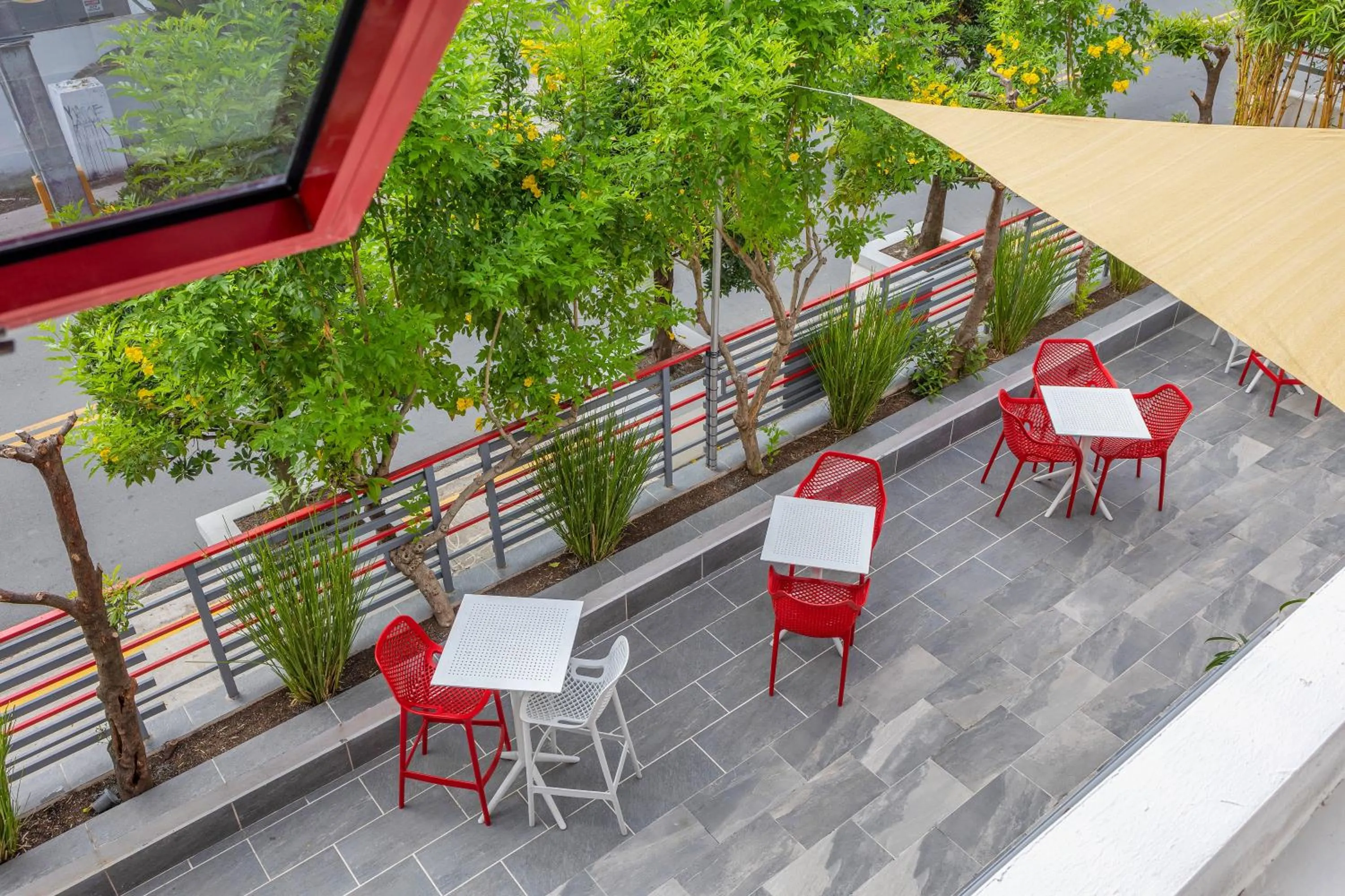 Patio in Red Door Inn
