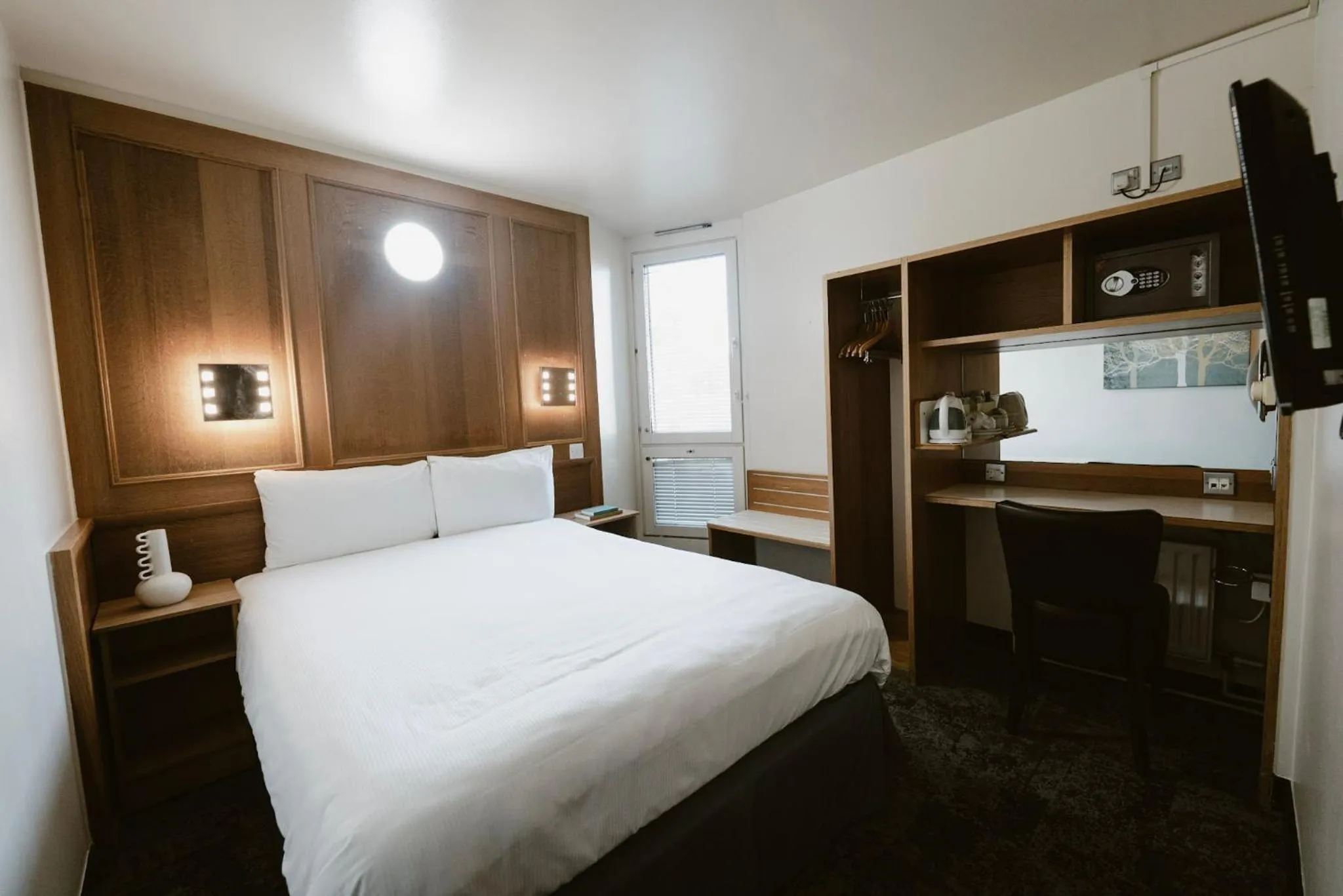 Bed in STG Hotel Oxford Street - formerly St Giles London Hotel