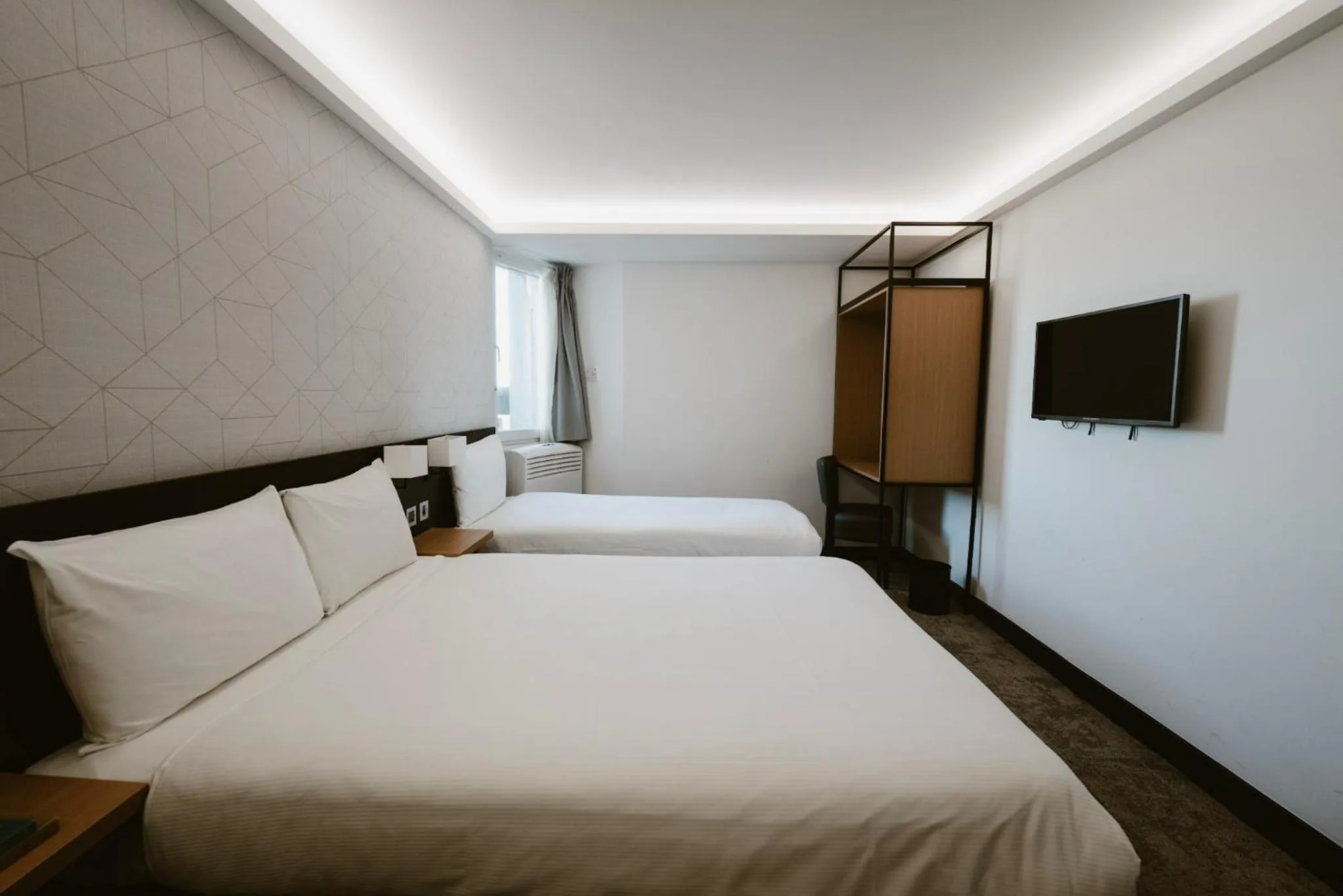 Bed in STG Hotel Oxford Street - formerly St Giles London Hotel