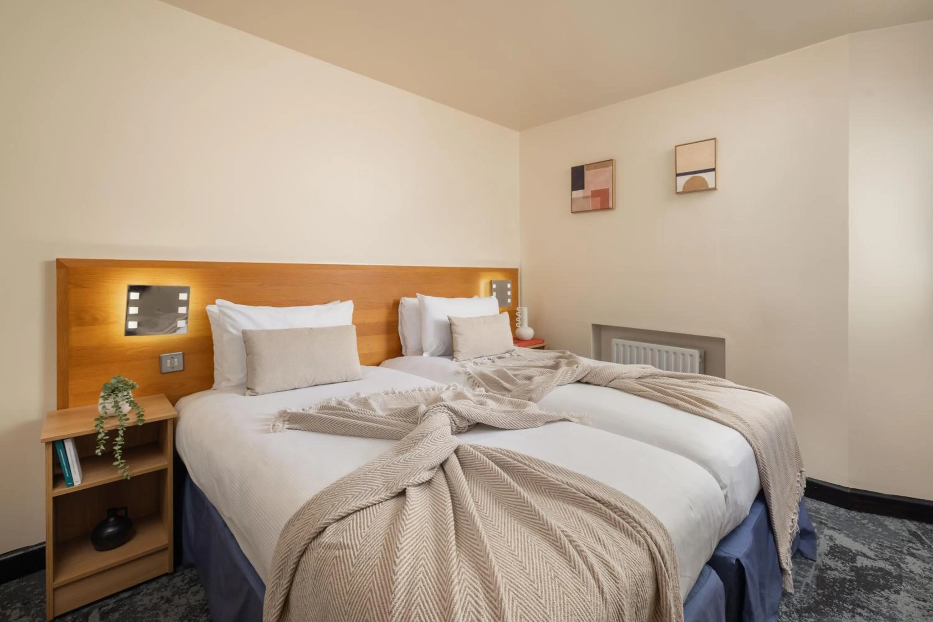Bedroom, Bed in St Giles London – A St Giles Hotel