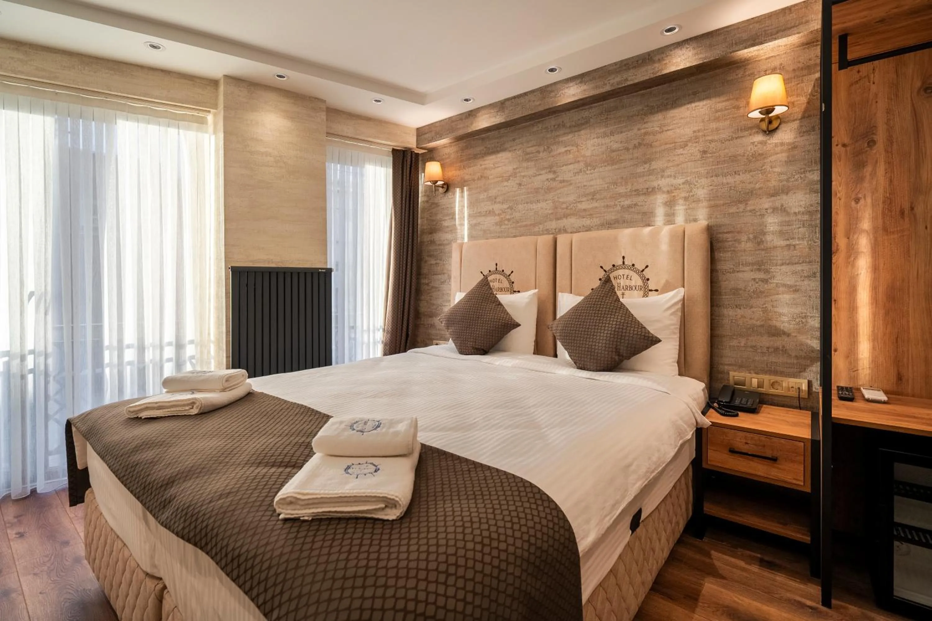 Bed in Old Harbour Hotel istanbul