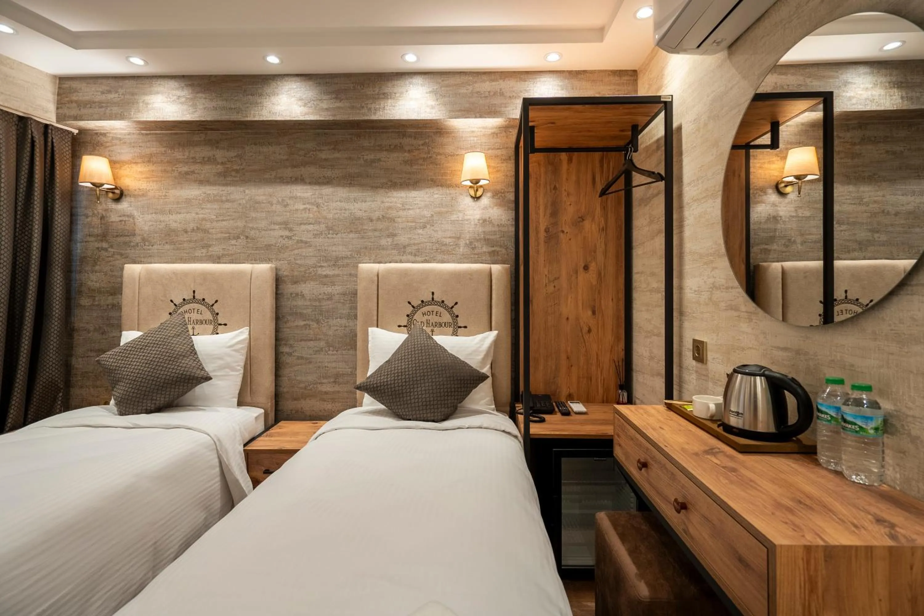 Bed in Old Harbour Hotel istanbul