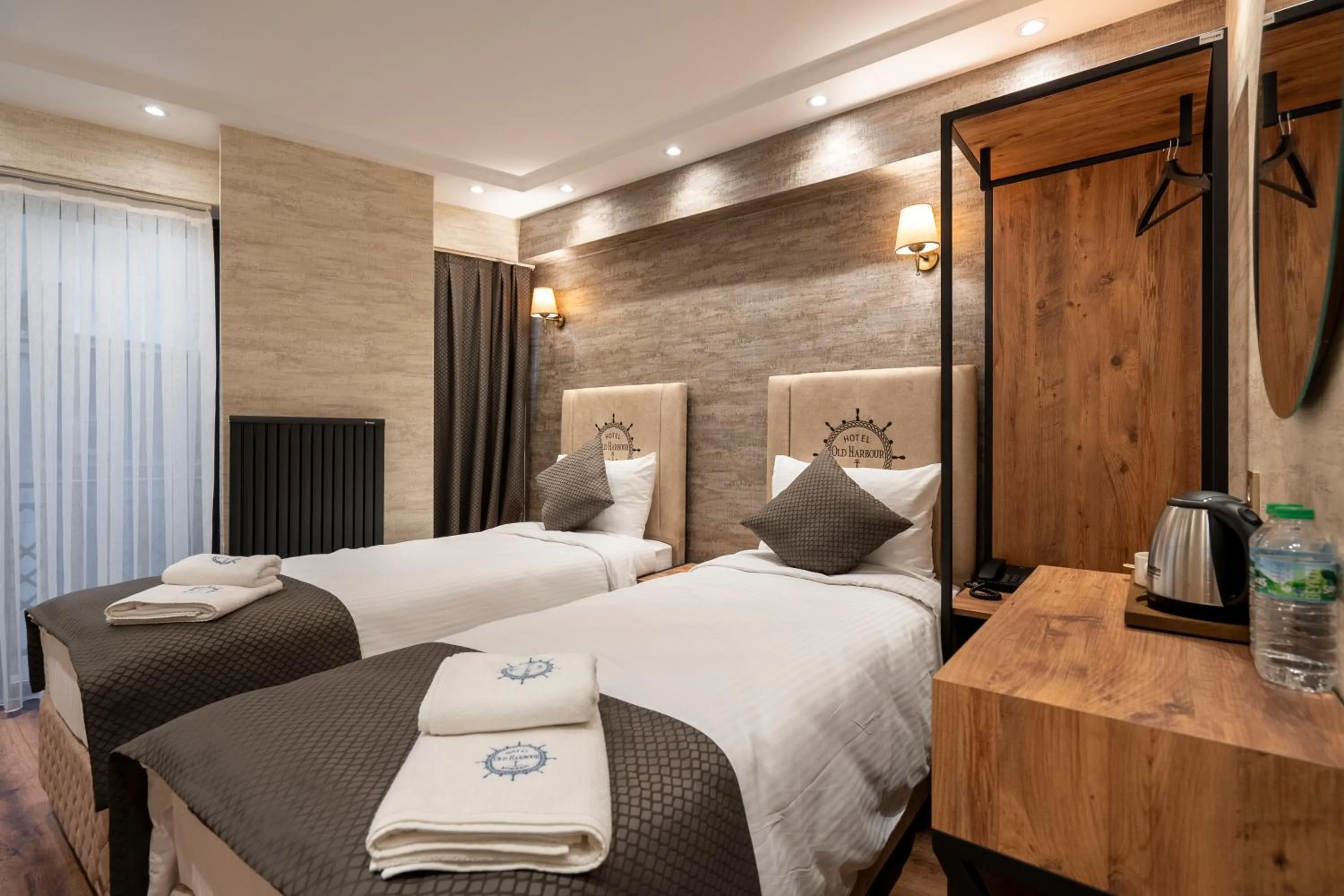 Bed in Old Harbour Hotel istanbul