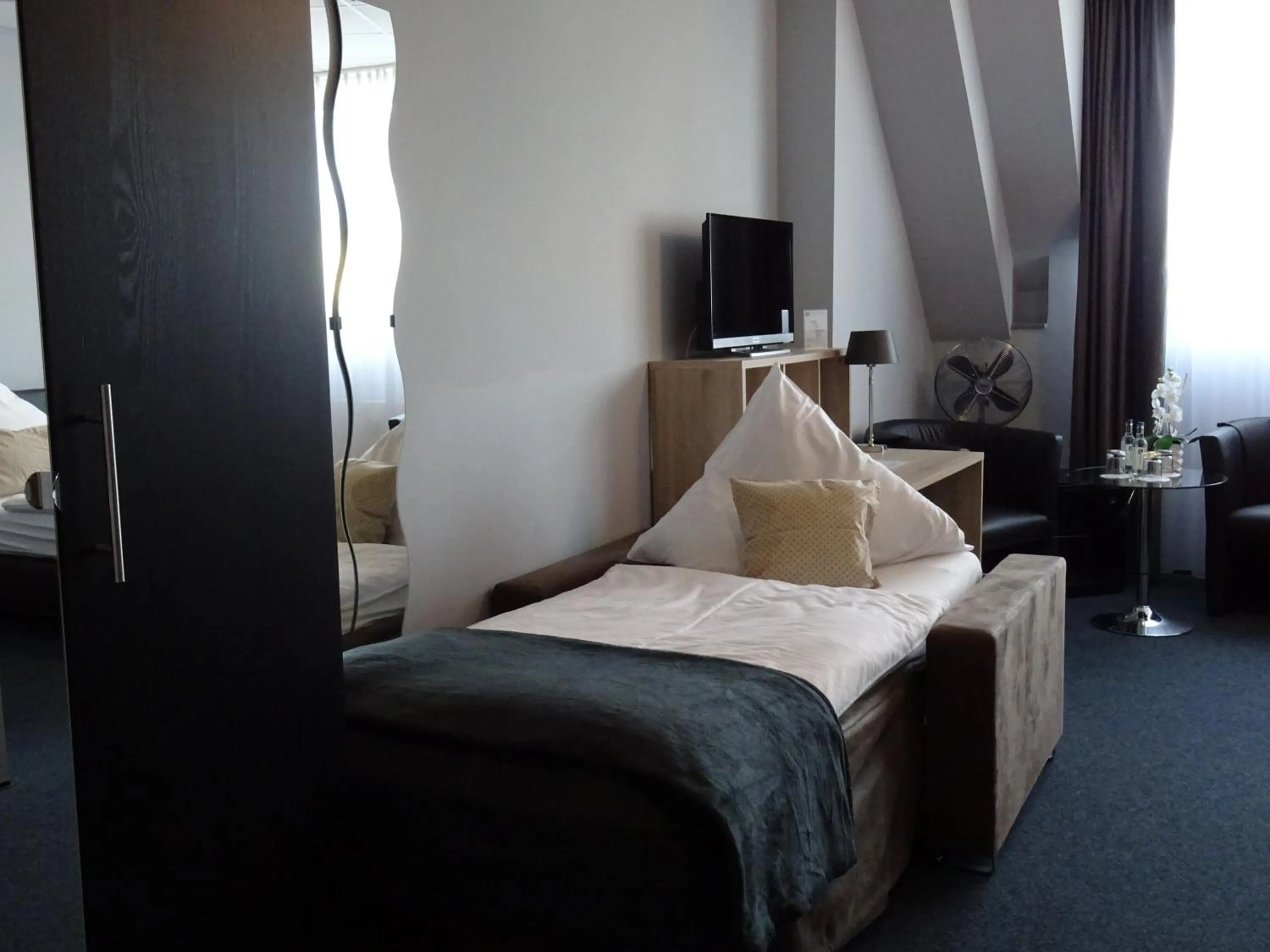 Bed in Komm' In Hotel