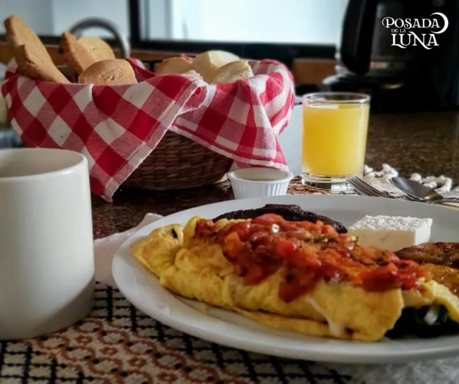 Breakfast in Hotel Posada de la Luna