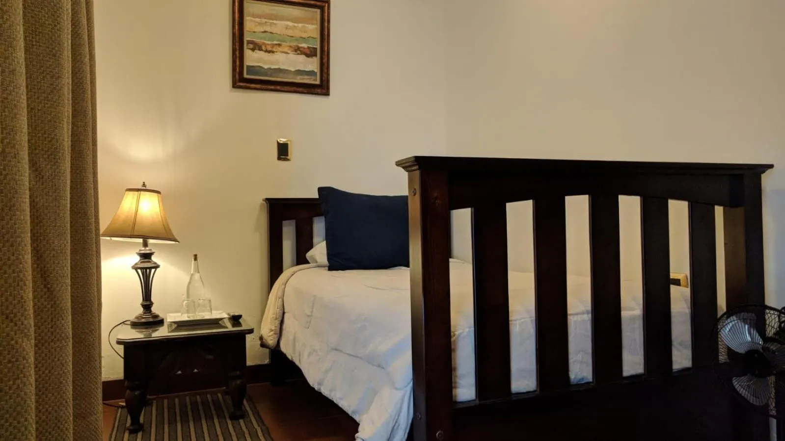 Bed in Hotel Posada de la Luna