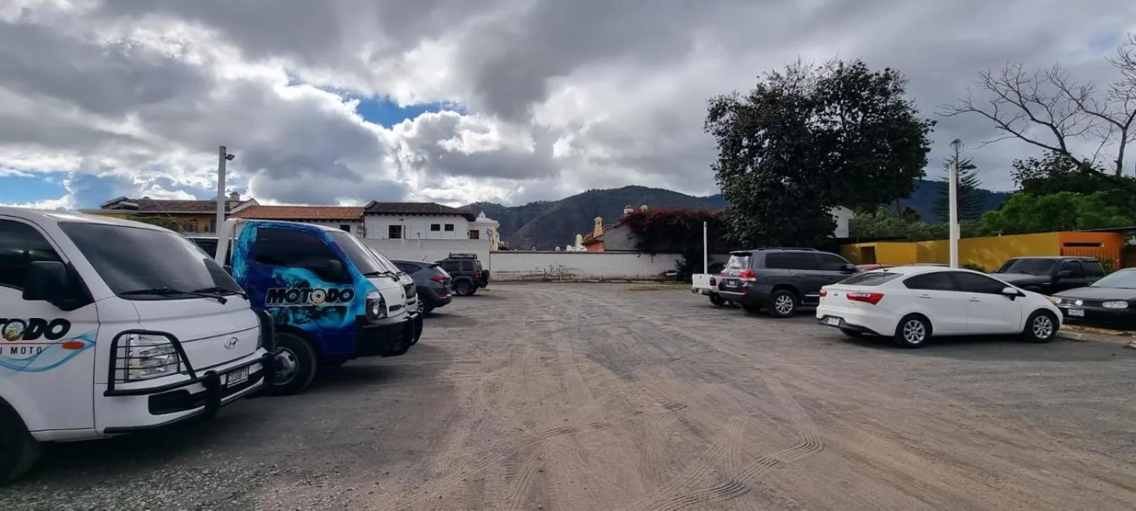 Parking in Hotel Posada de la Luna