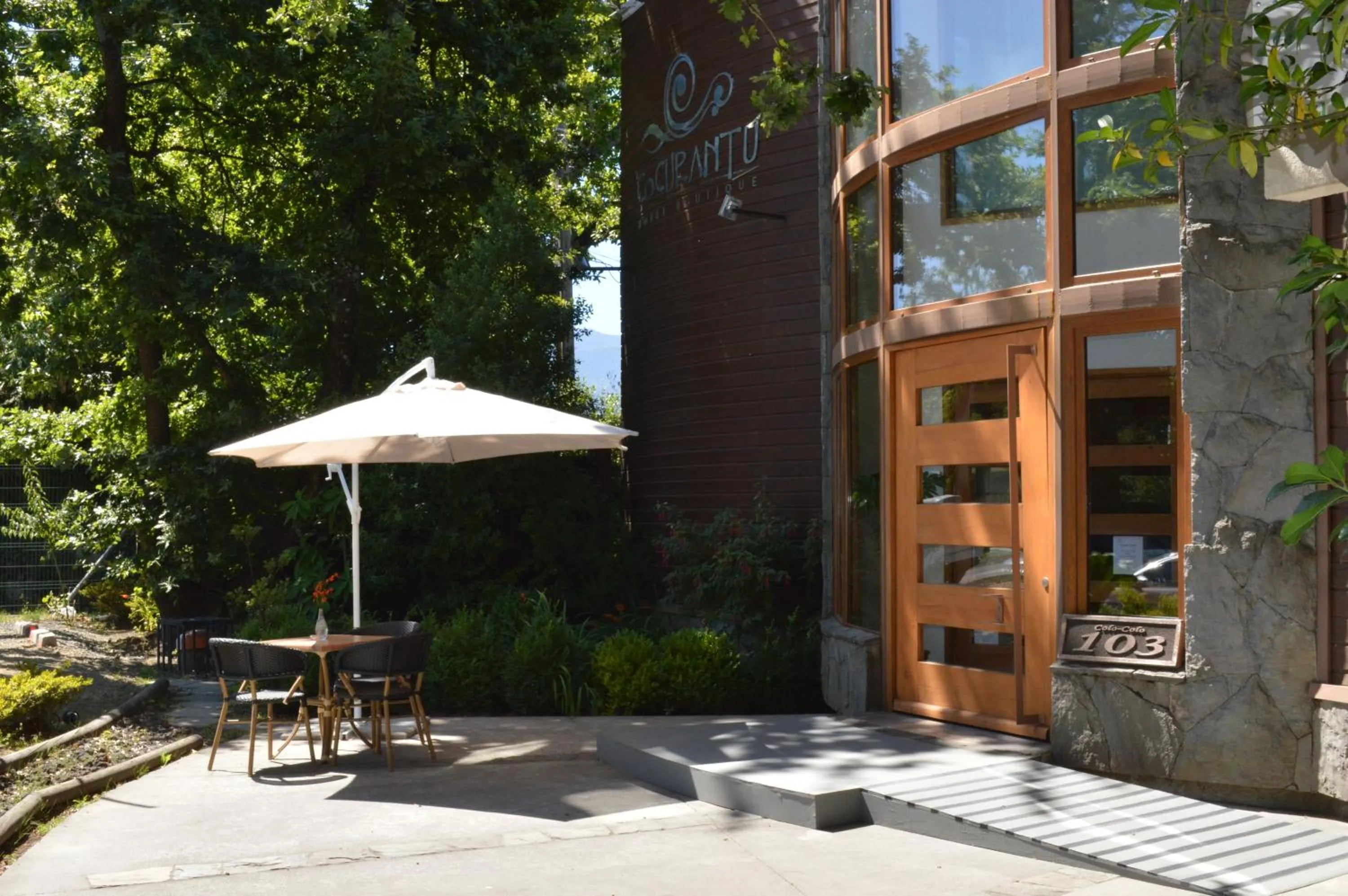 Facade/entrance in Cocurantu Hotel Boutique