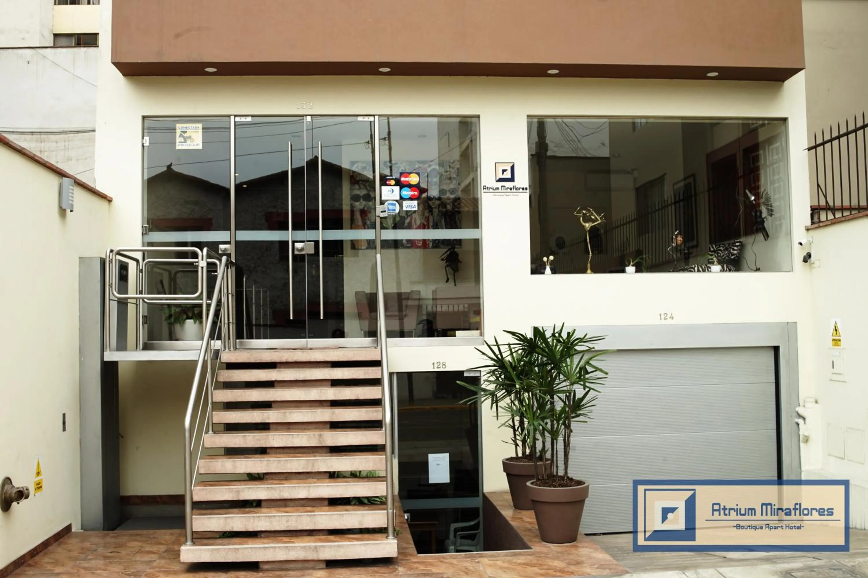 Facade/entrance in Atrium Miraflores Hotel