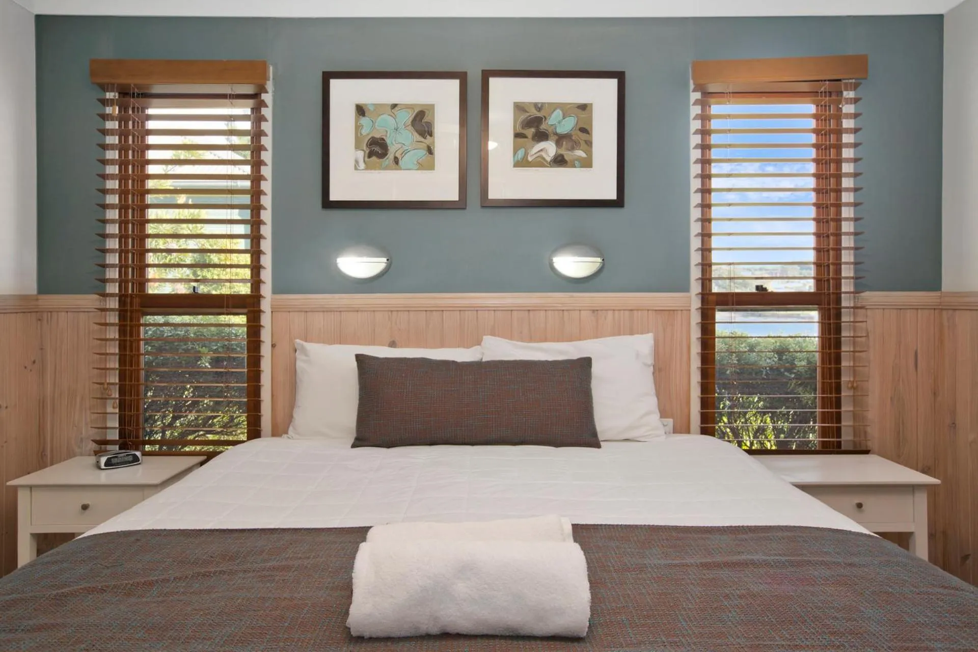 Bed in Kiama Harbour Cabins