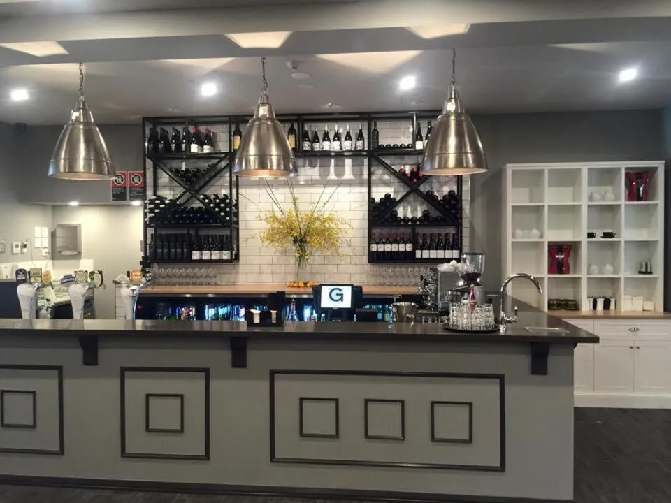 Lounge or bar in The George Hotel Bathurst