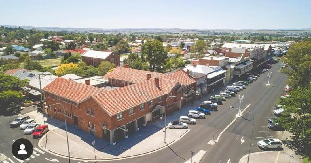Property building in The George Hotel Bathurst