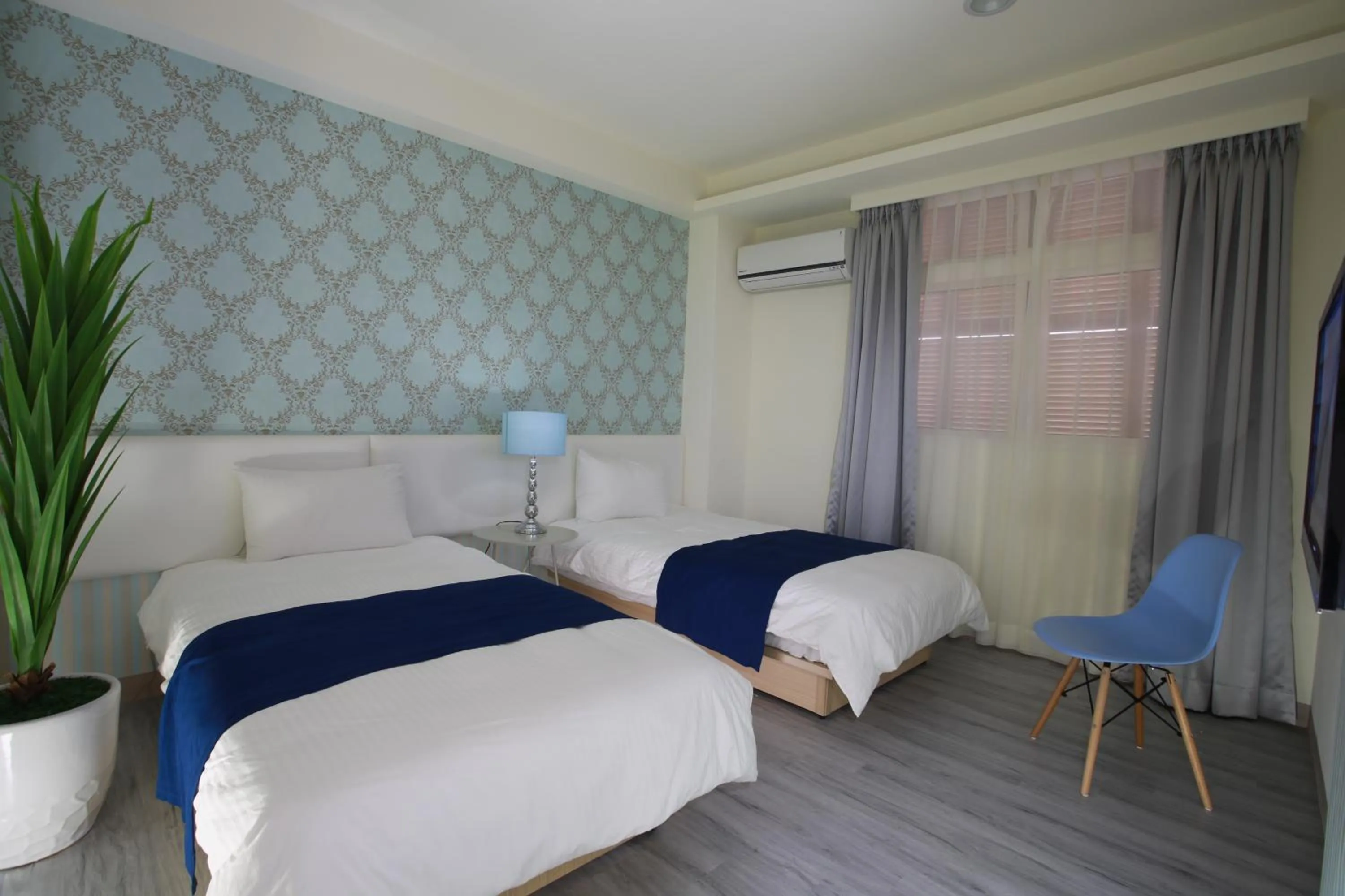 Bed in Guo Chen Hotel