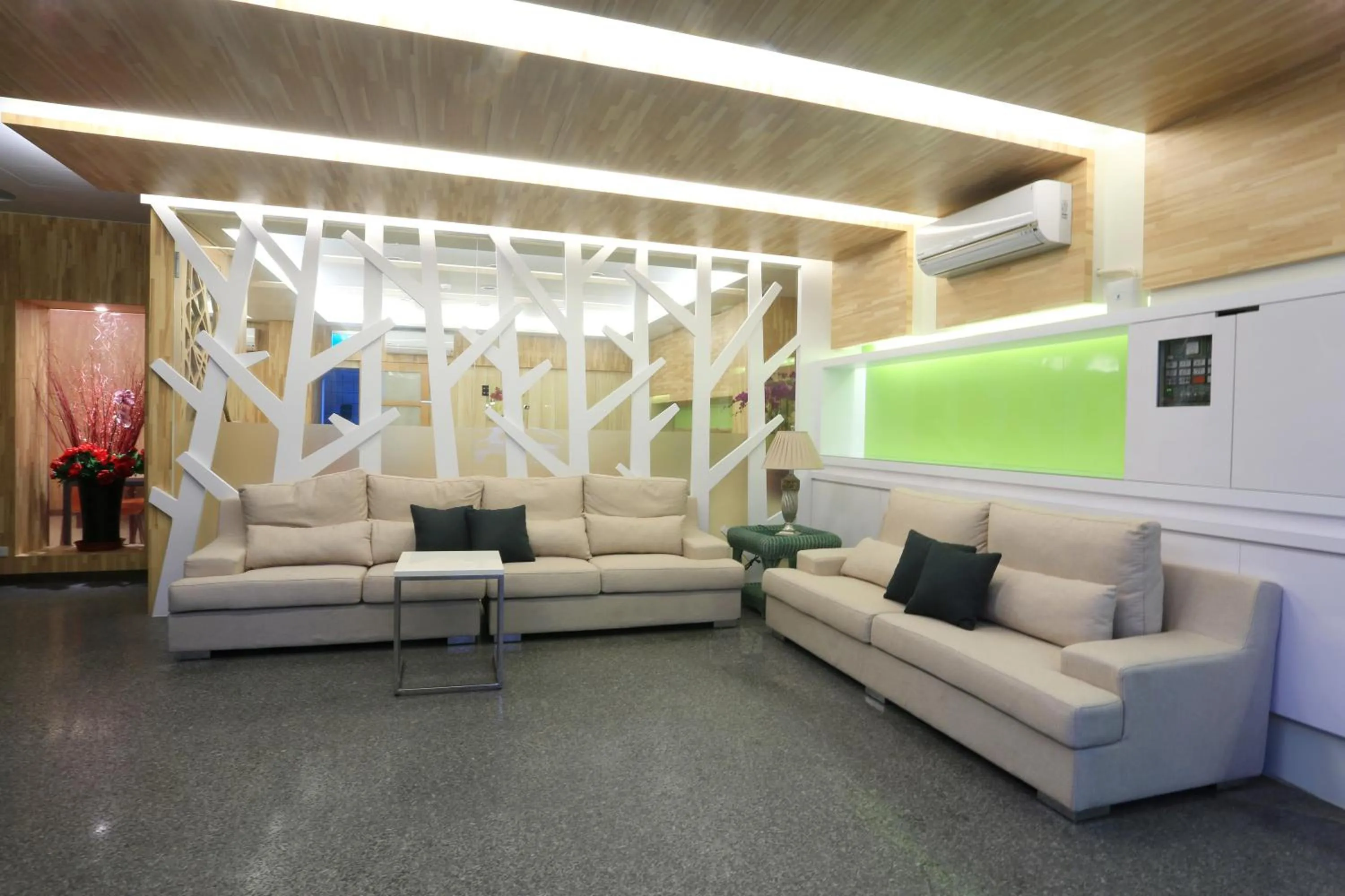 Lobby or reception in Guo Chen Hotel