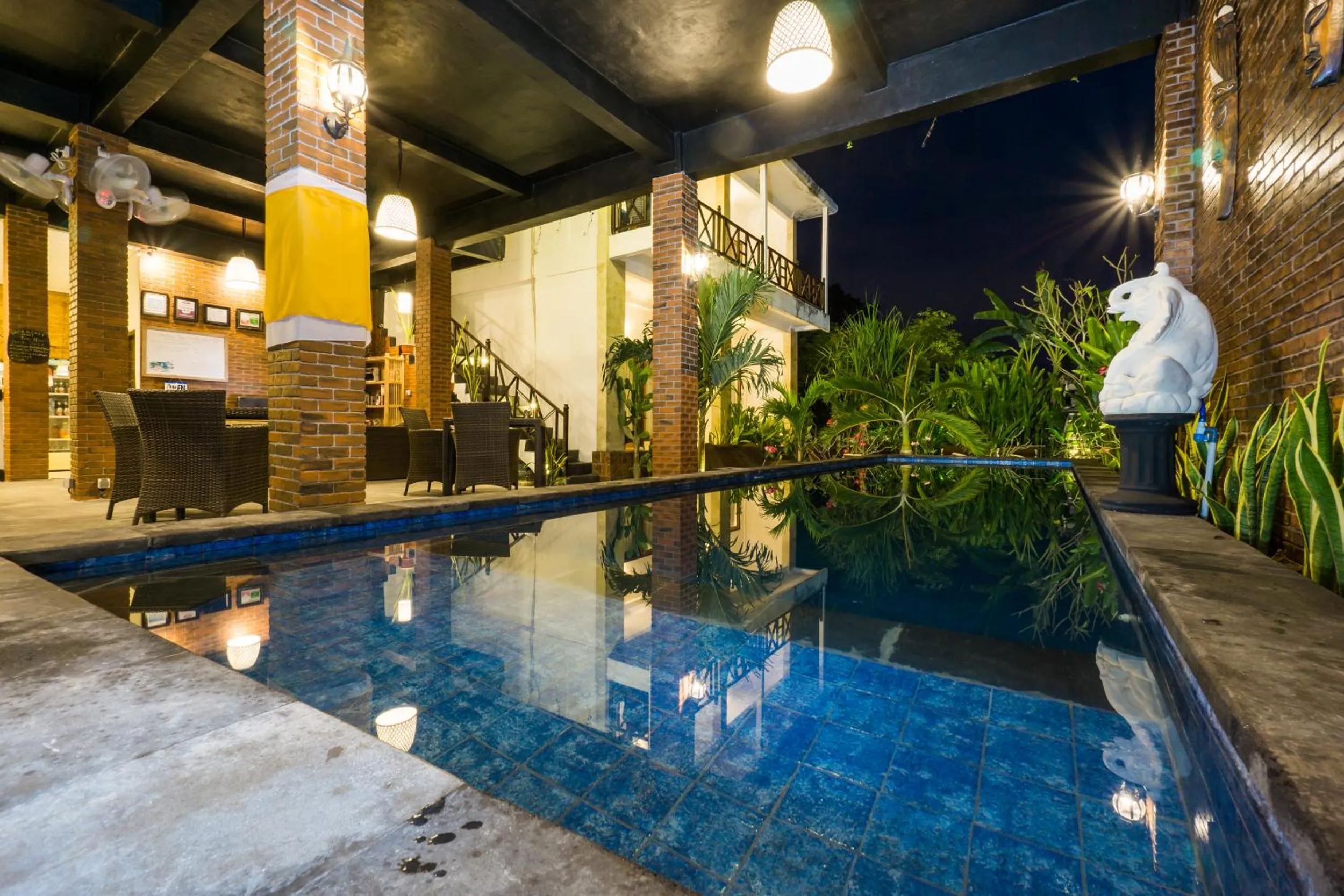 Swimming pool in Nyuh Gading Home Stay