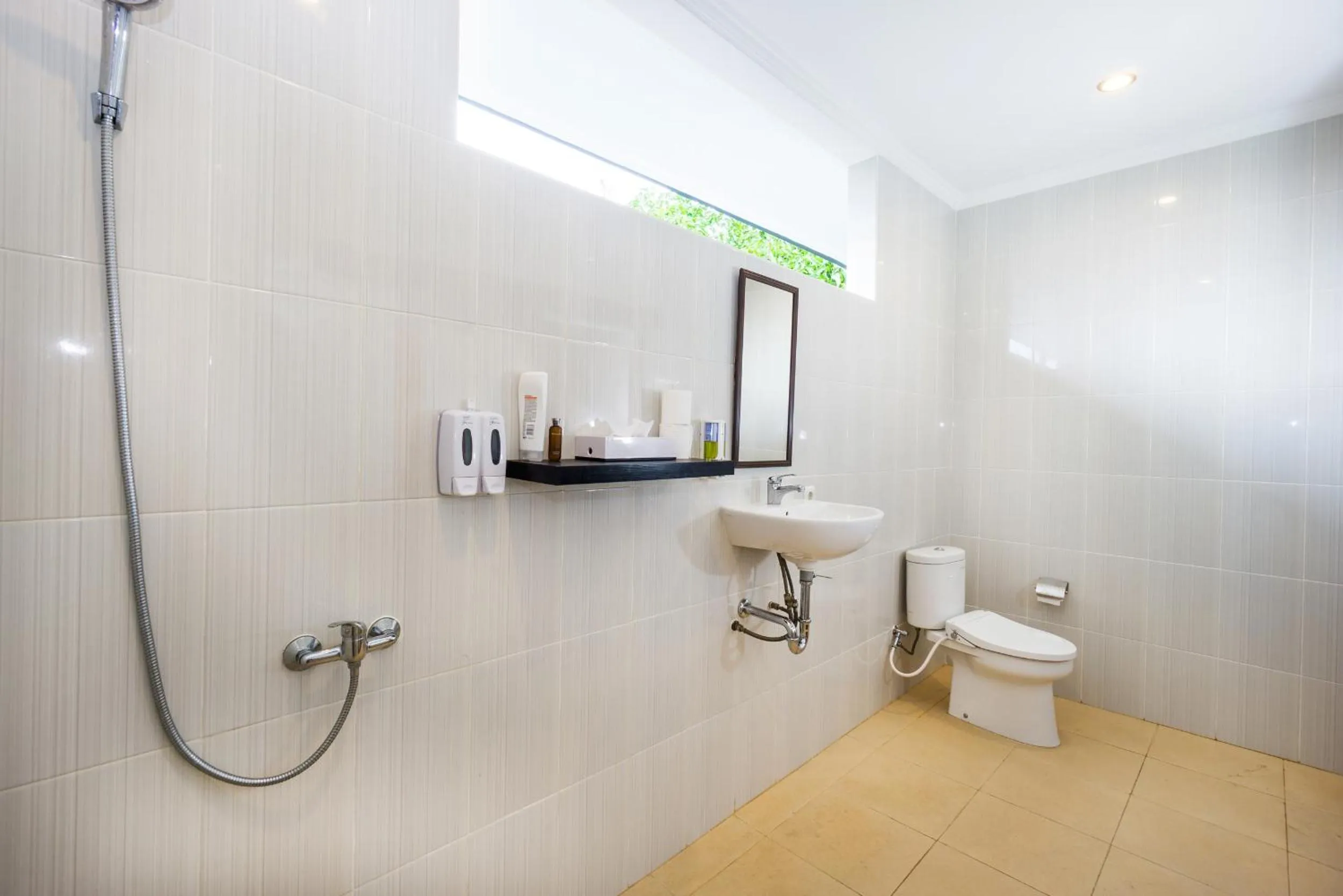 Bathroom in Nyuh Gading Home Stay