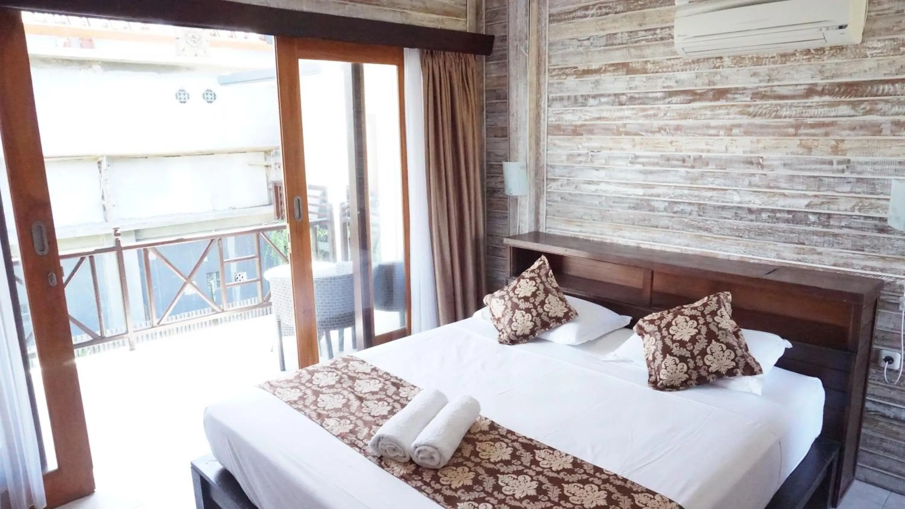 Photo of the whole room, Bed in Nyuh Gading Home Stay