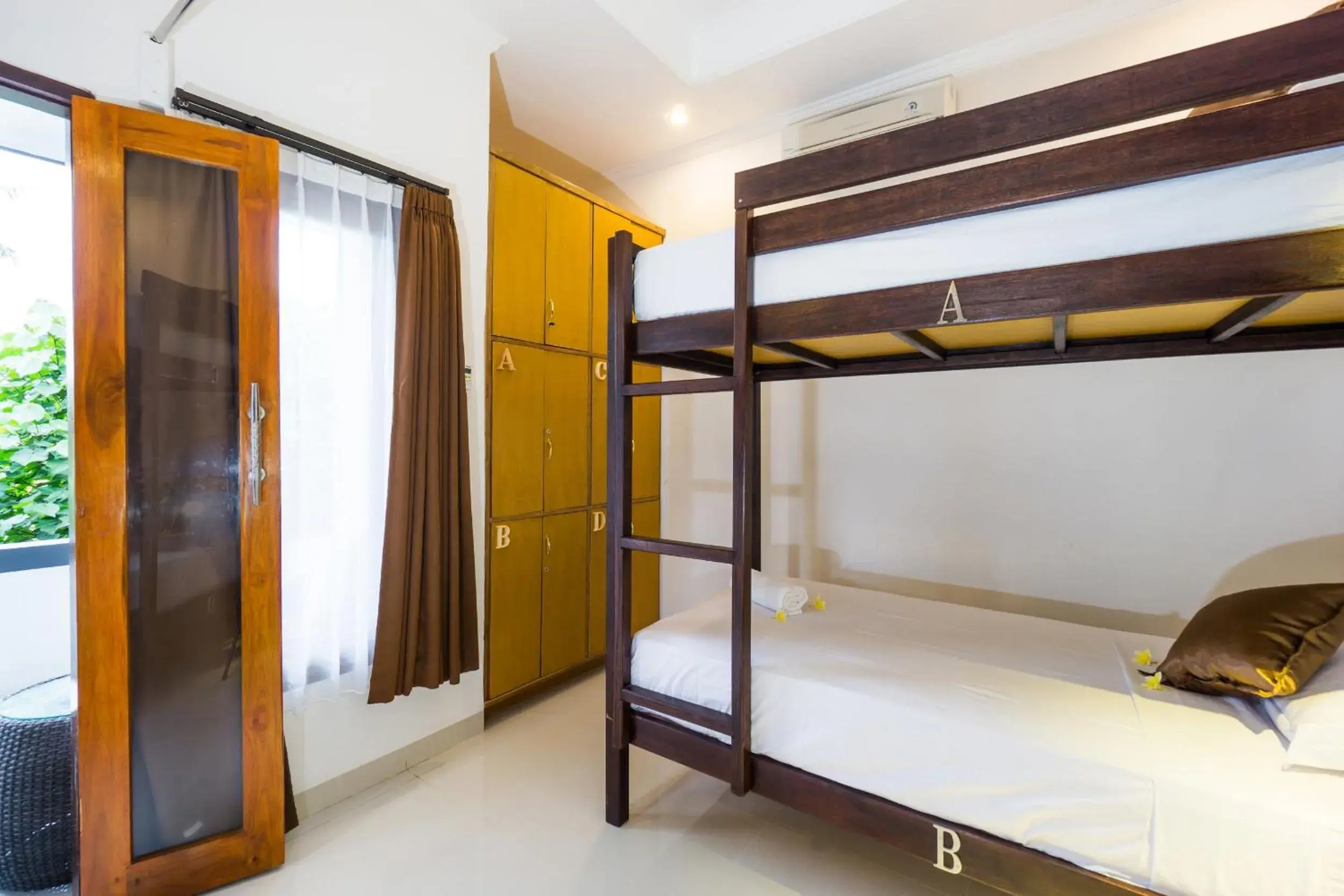 Single Bed in Mixed Dormitory Room in Nyuh Gading Home Stay Single Bed in Mixed Dormitory Room in Nyuh Gading Home Stay