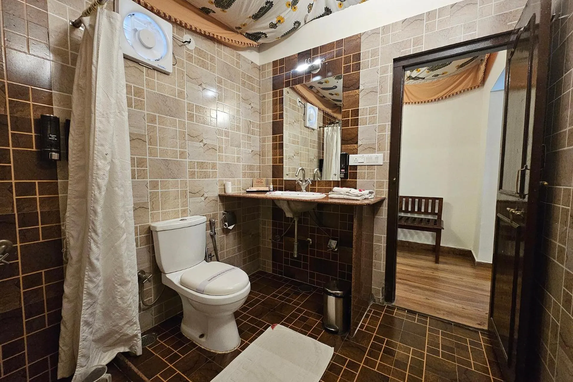 Bathroom in Kumbhalgarh Safari Camp by Trulyy