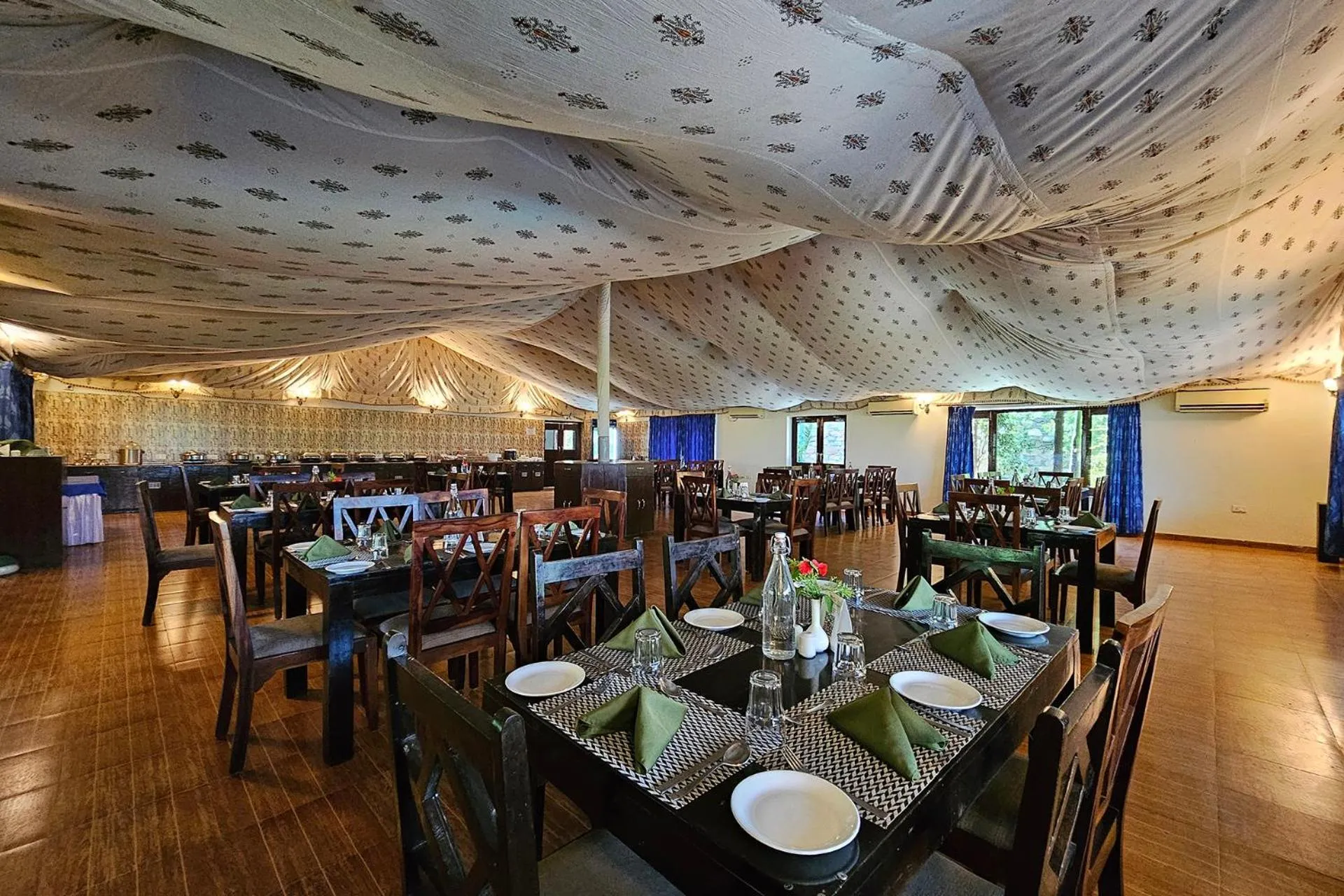 Restaurant/places to eat in Kumbhalgarh Safari Camp by Trulyy