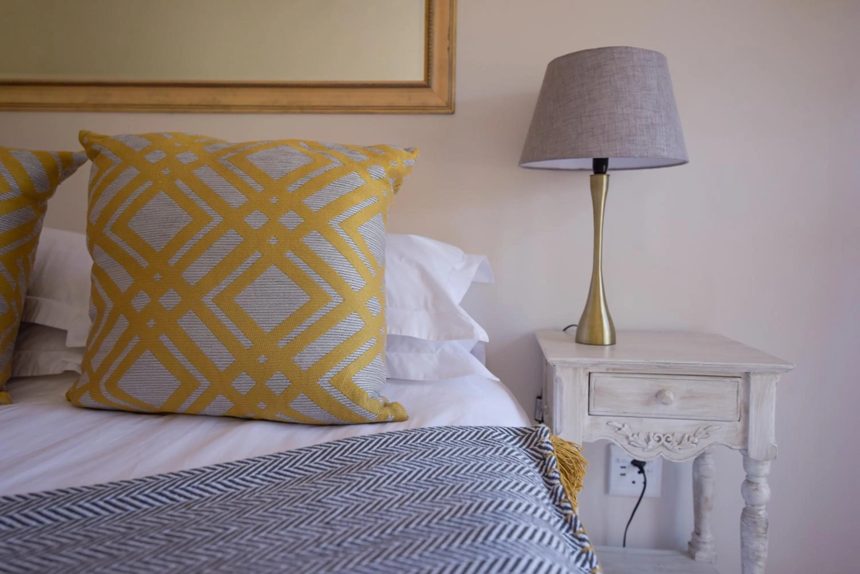 Photo of the whole room, Bed in Cultivar Boutique Hotel